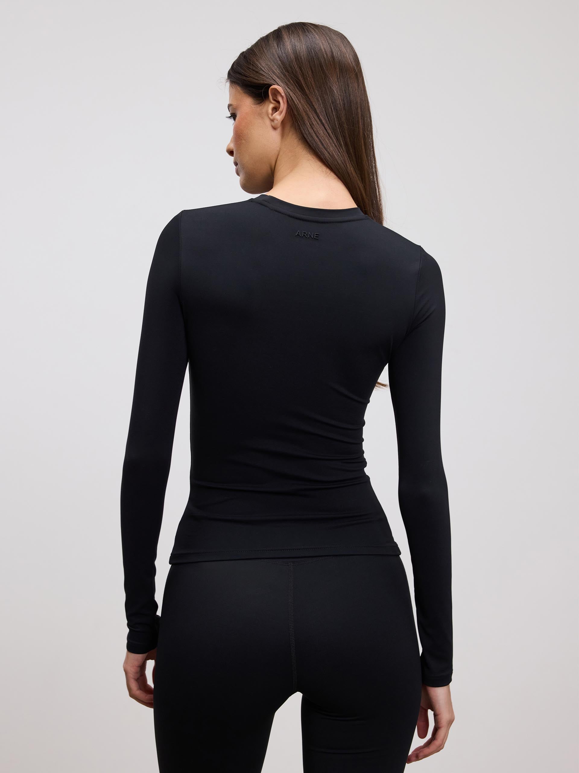 Womens Active Long Sleeve T-Shirt in Black