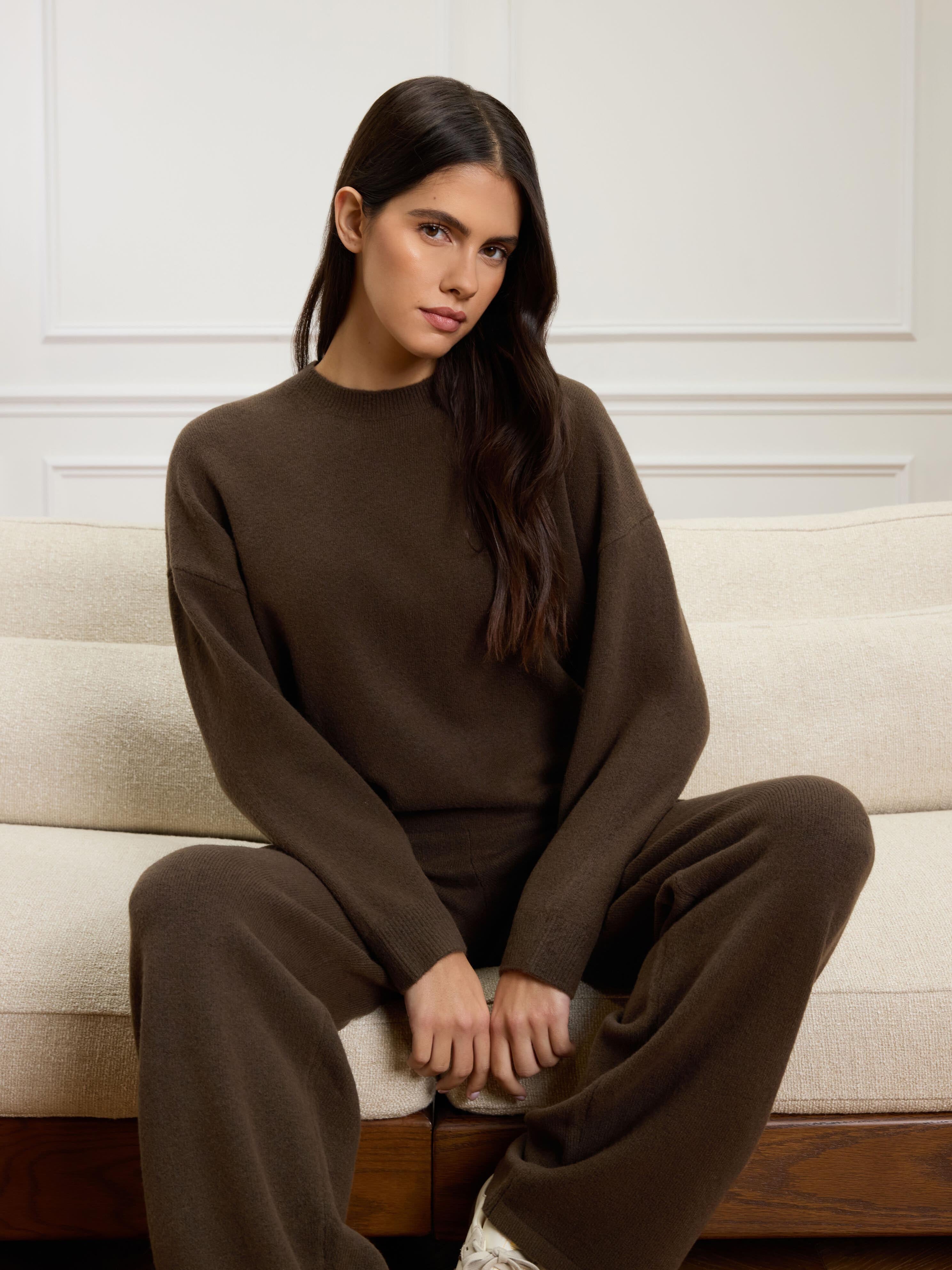 Womens Chunky Wool Sweatshirt in Brown