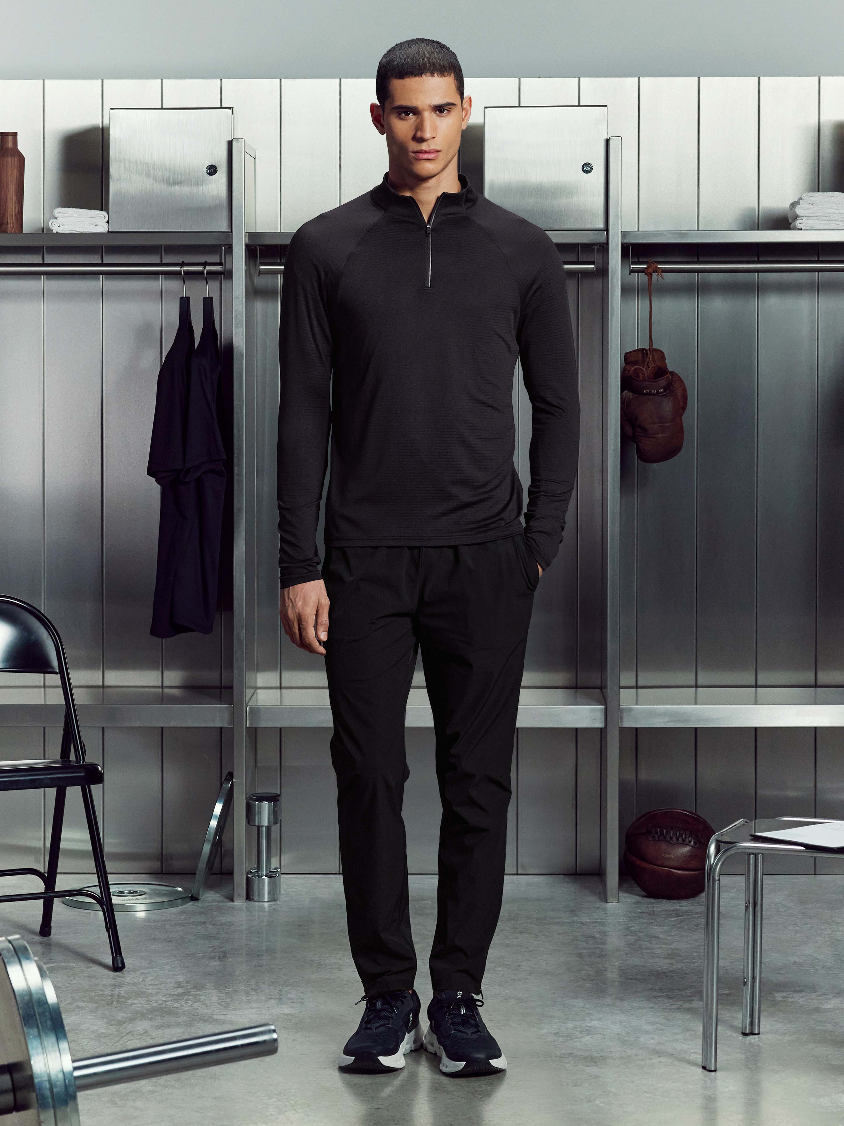 Condition Half Zip in Black
