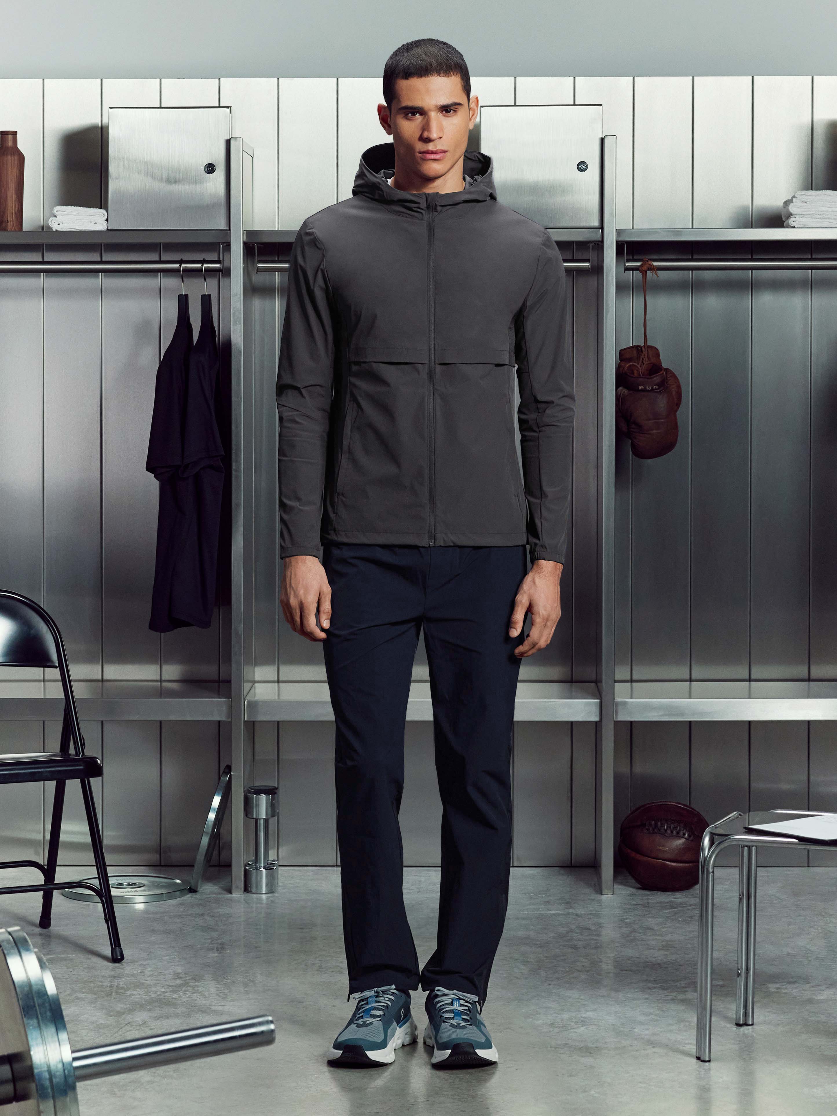 Utility Trail Trackpant in Navy