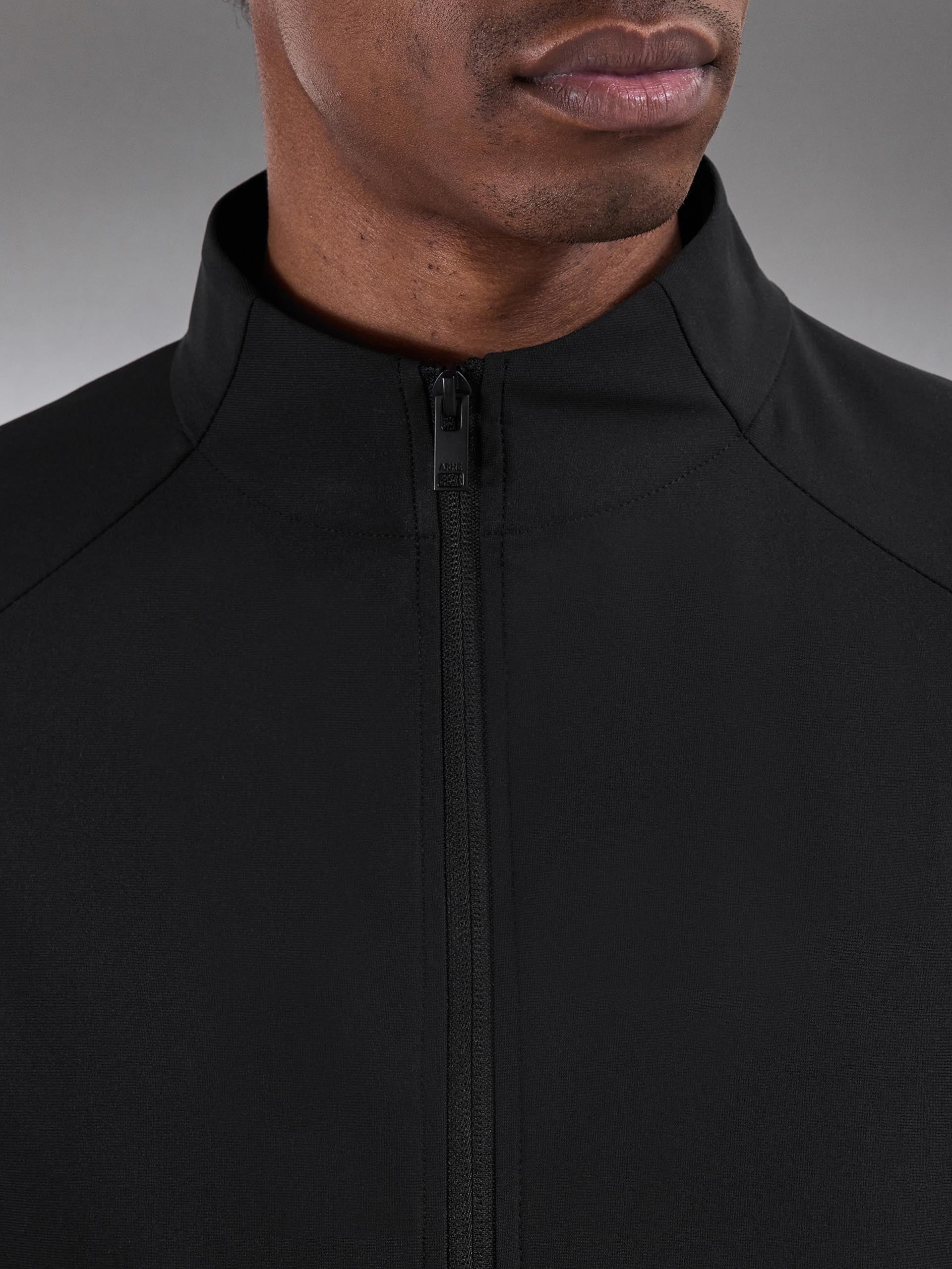 24 Hour Gilet in Black