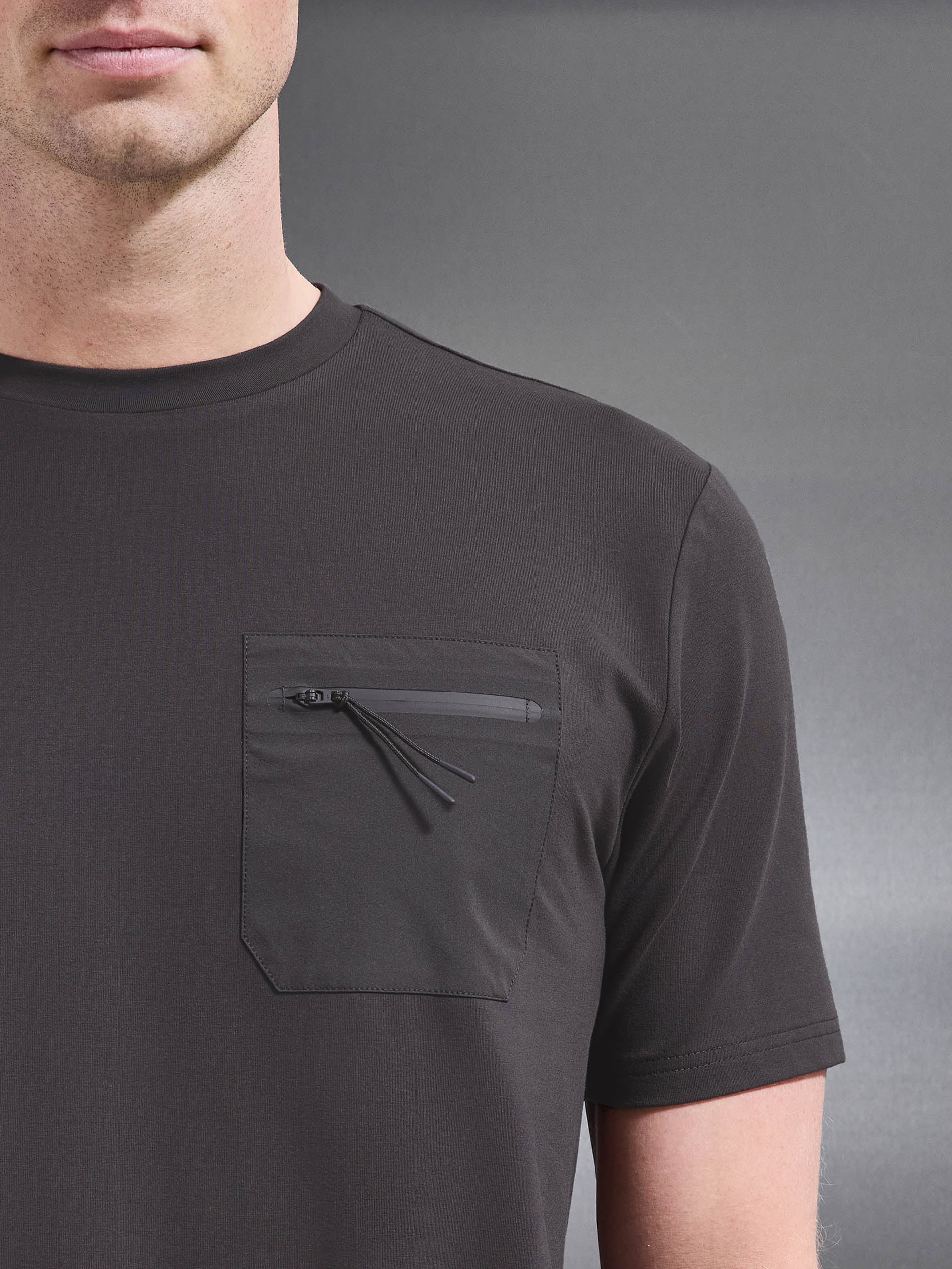 Active Cargo T-Shirt in Grey