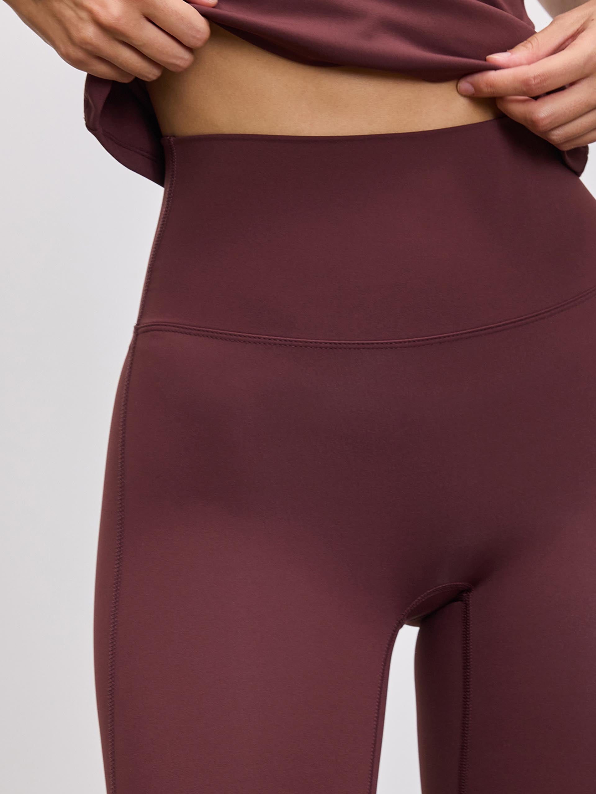 Womens Active Flared Legging in Burgundy