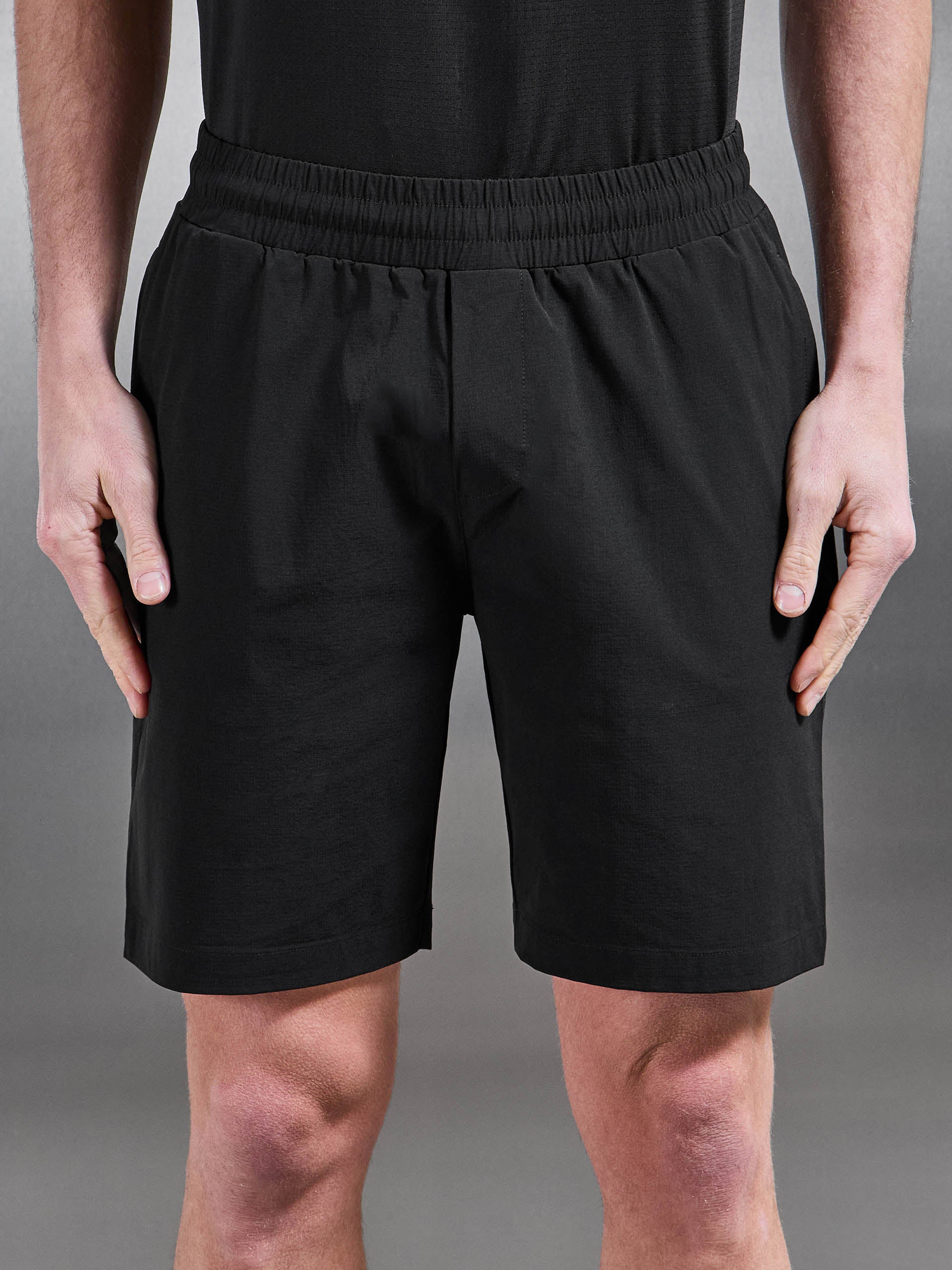 Active Technical Short in Black