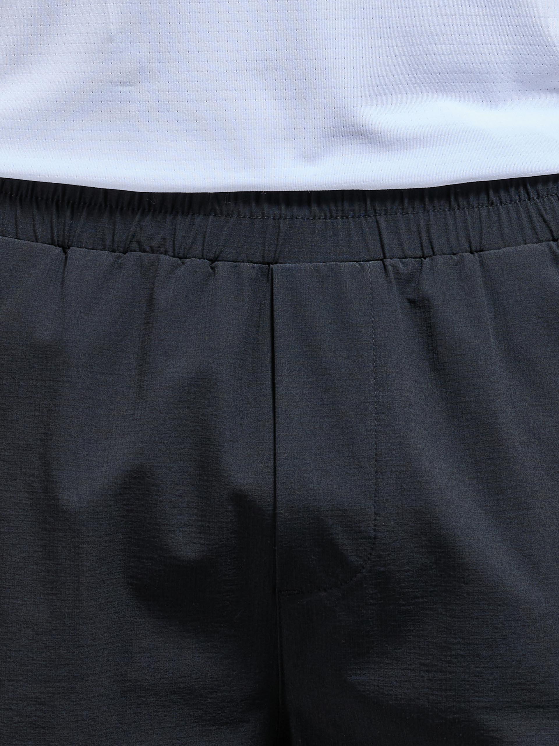 Active Technical Short in Black