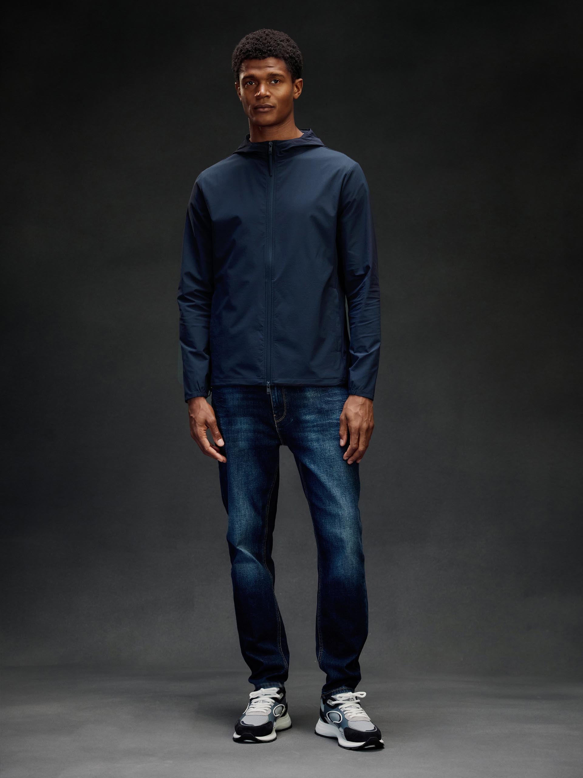 Active Technical Windbreaker in Navy