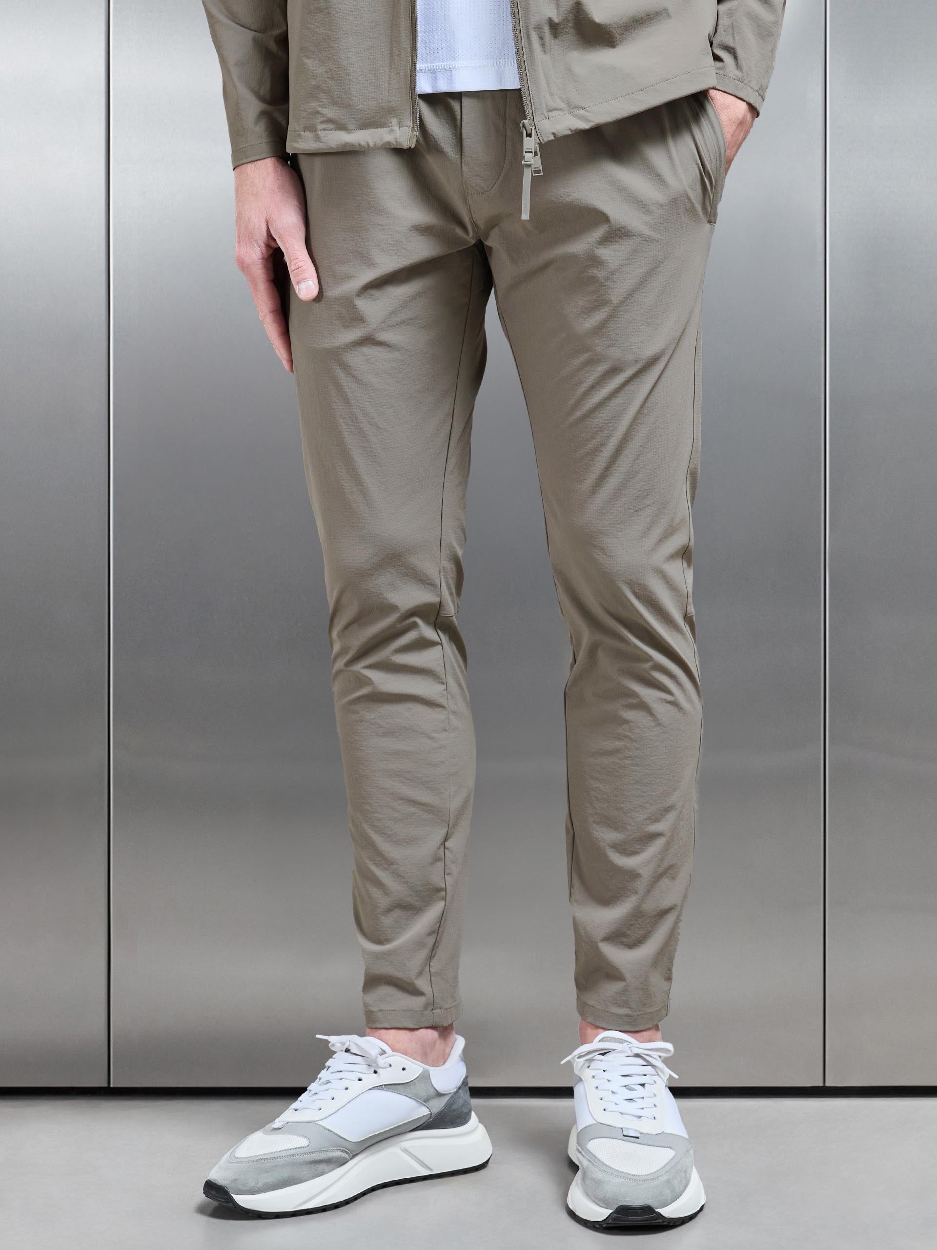 Active Technical Tapered Trackpant in Olive