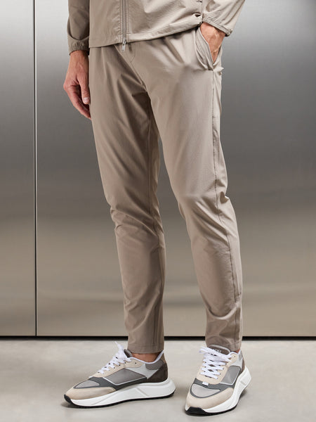 Active Technical Tapered Trackpant in Taupe