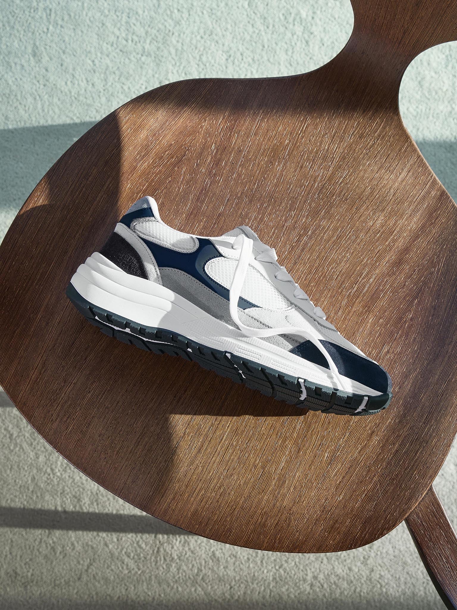 Apollo Runner in White Navy