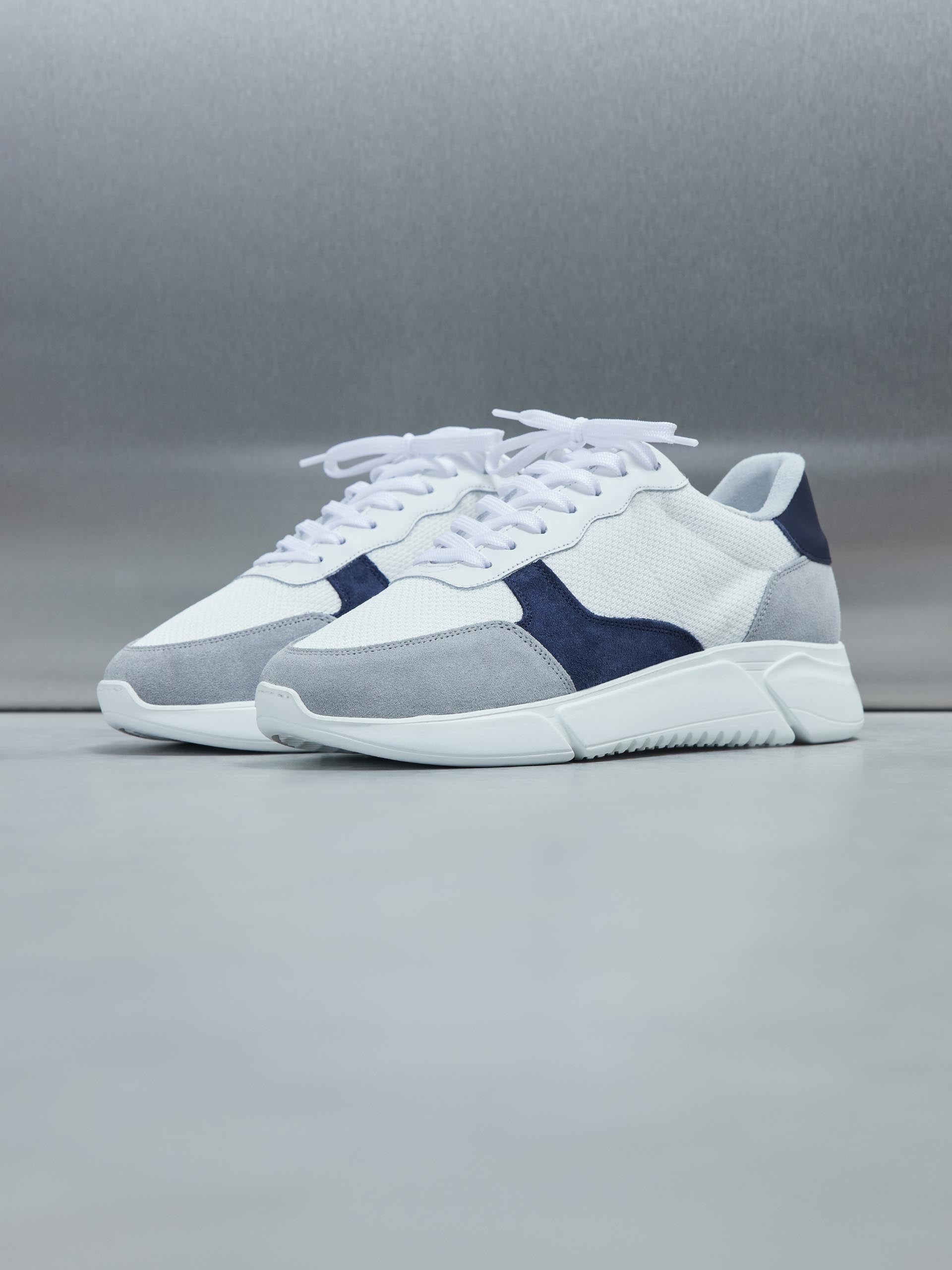 Active Runner in White Navy
