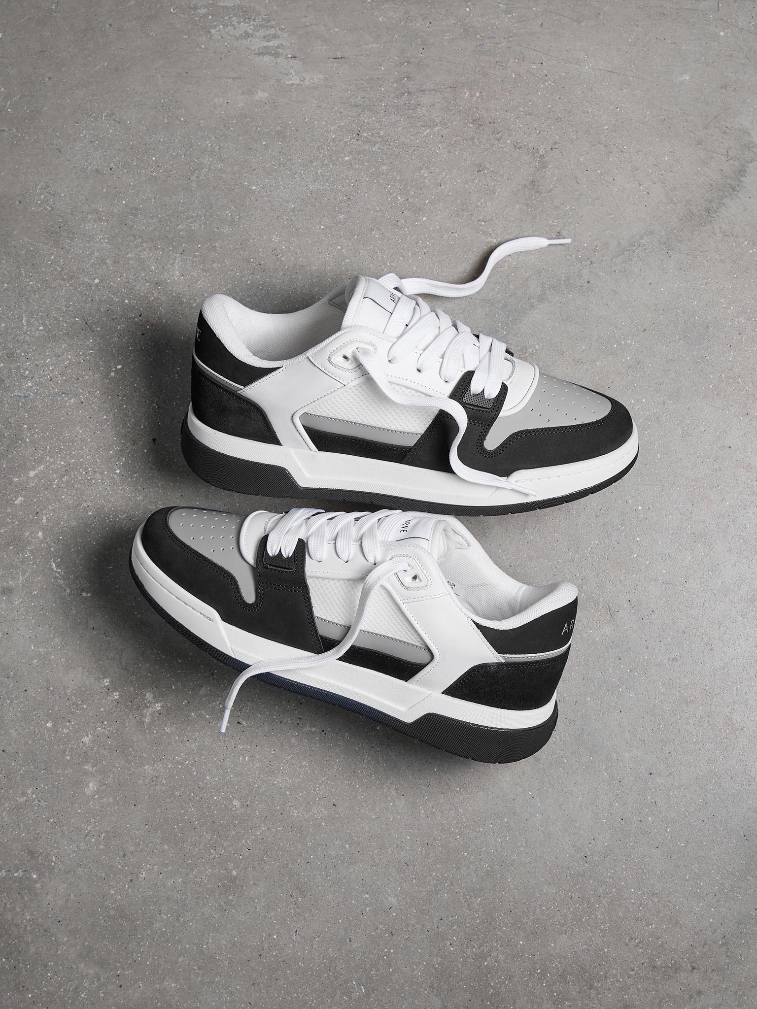 Basket Trainer in Black Ice