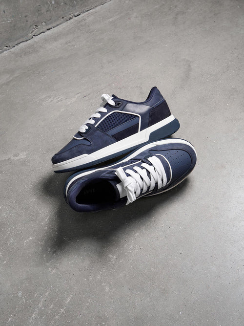 Basket Trainer in Navy