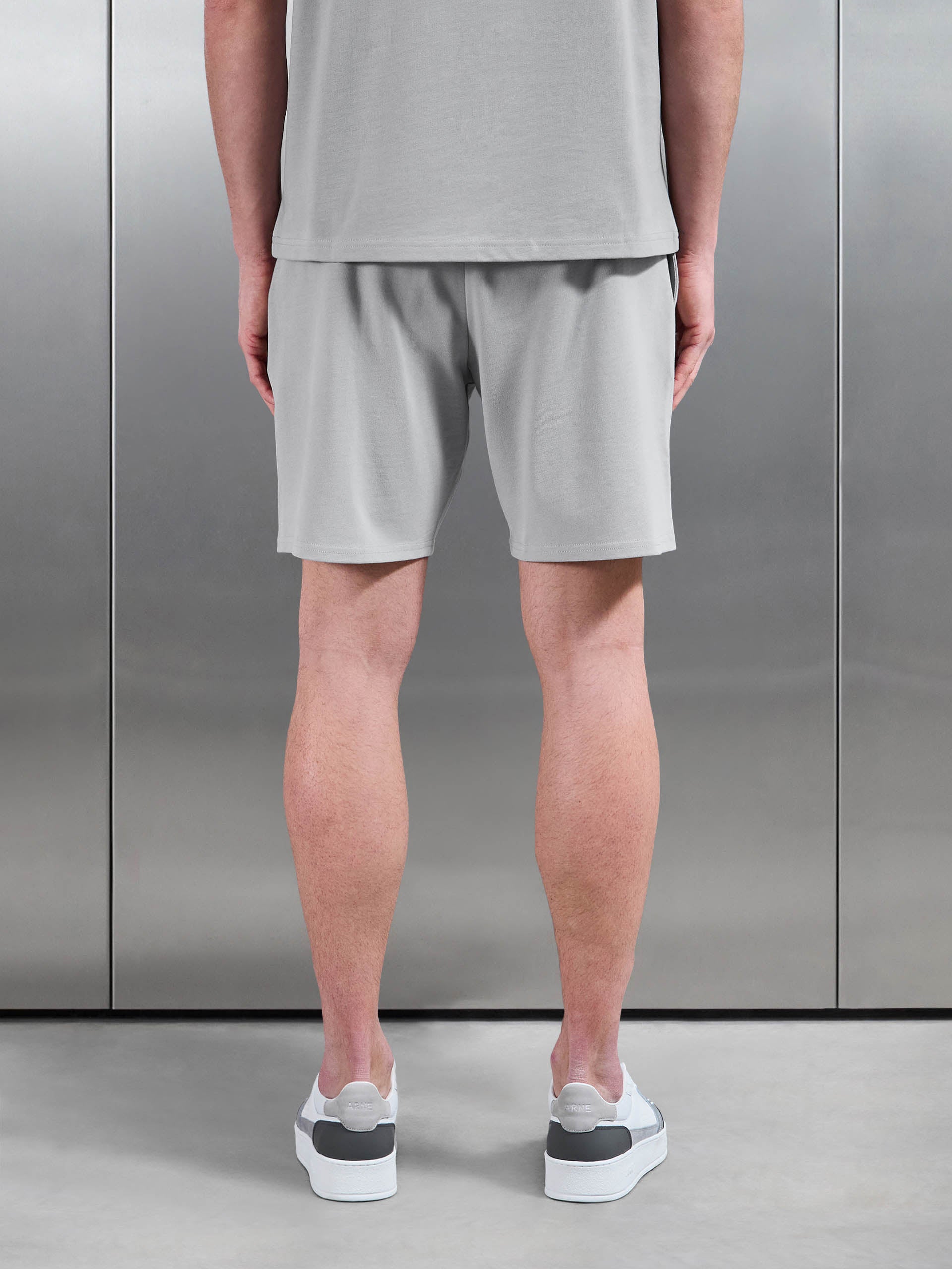 Brushed Relaxed Short in Mid Grey