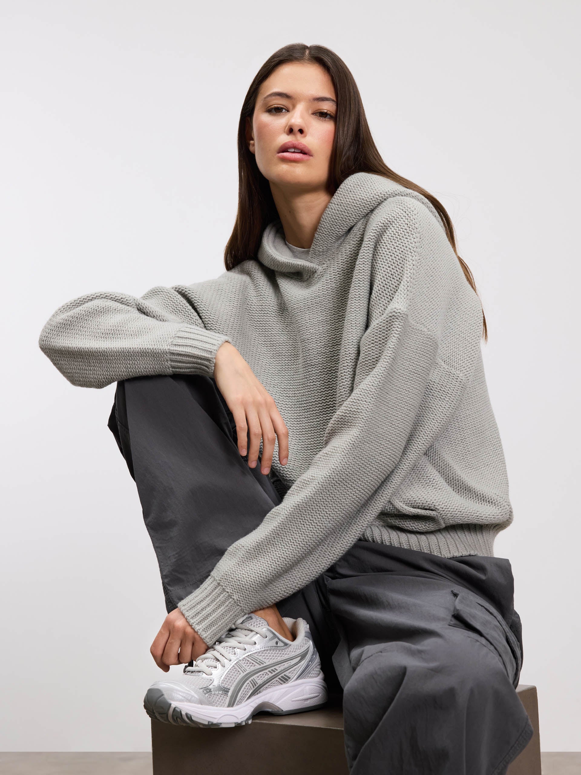 Womens Knitted Hoodie in Mid Grey
