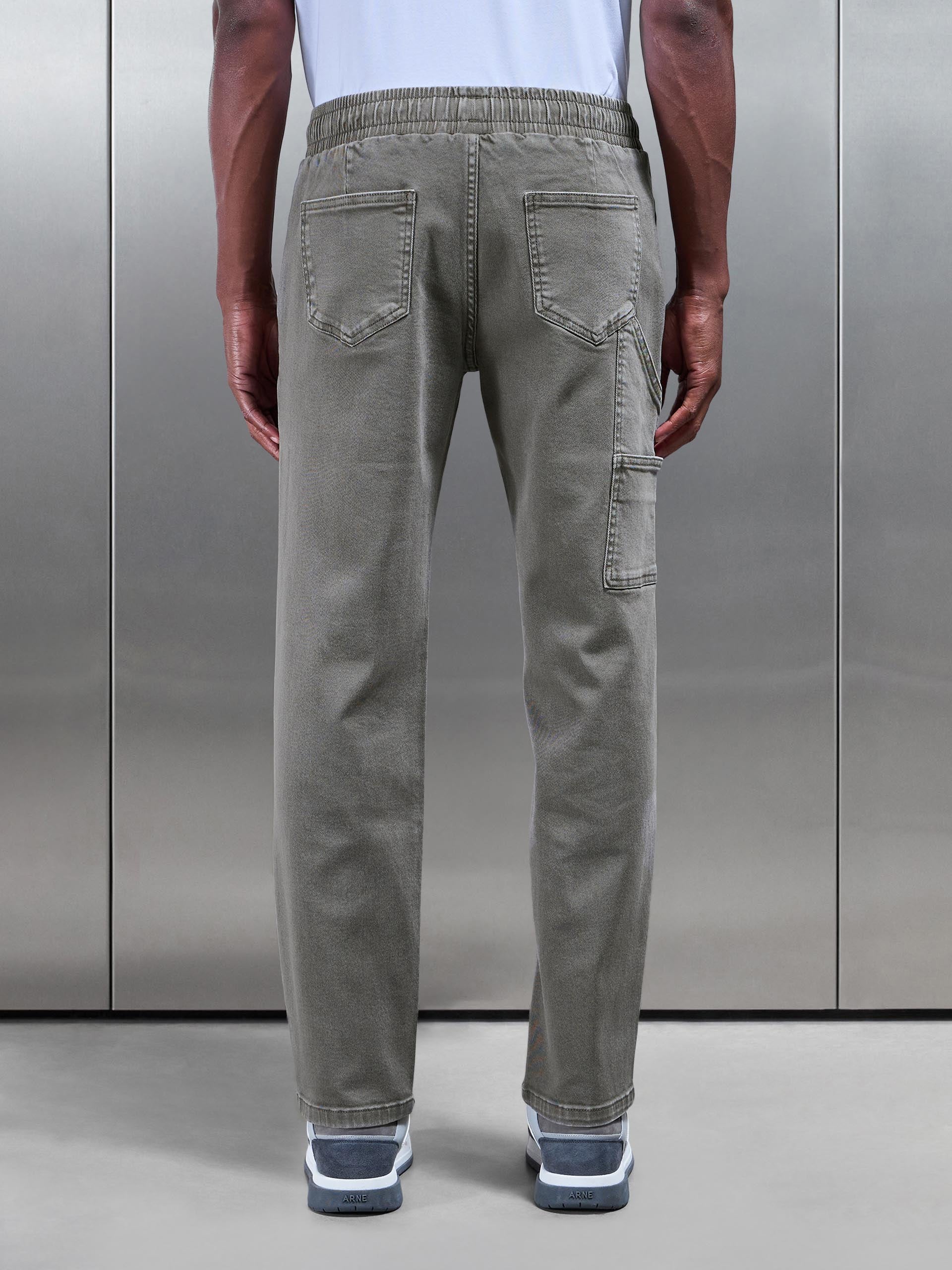Carpenter Pant in Dark Olive