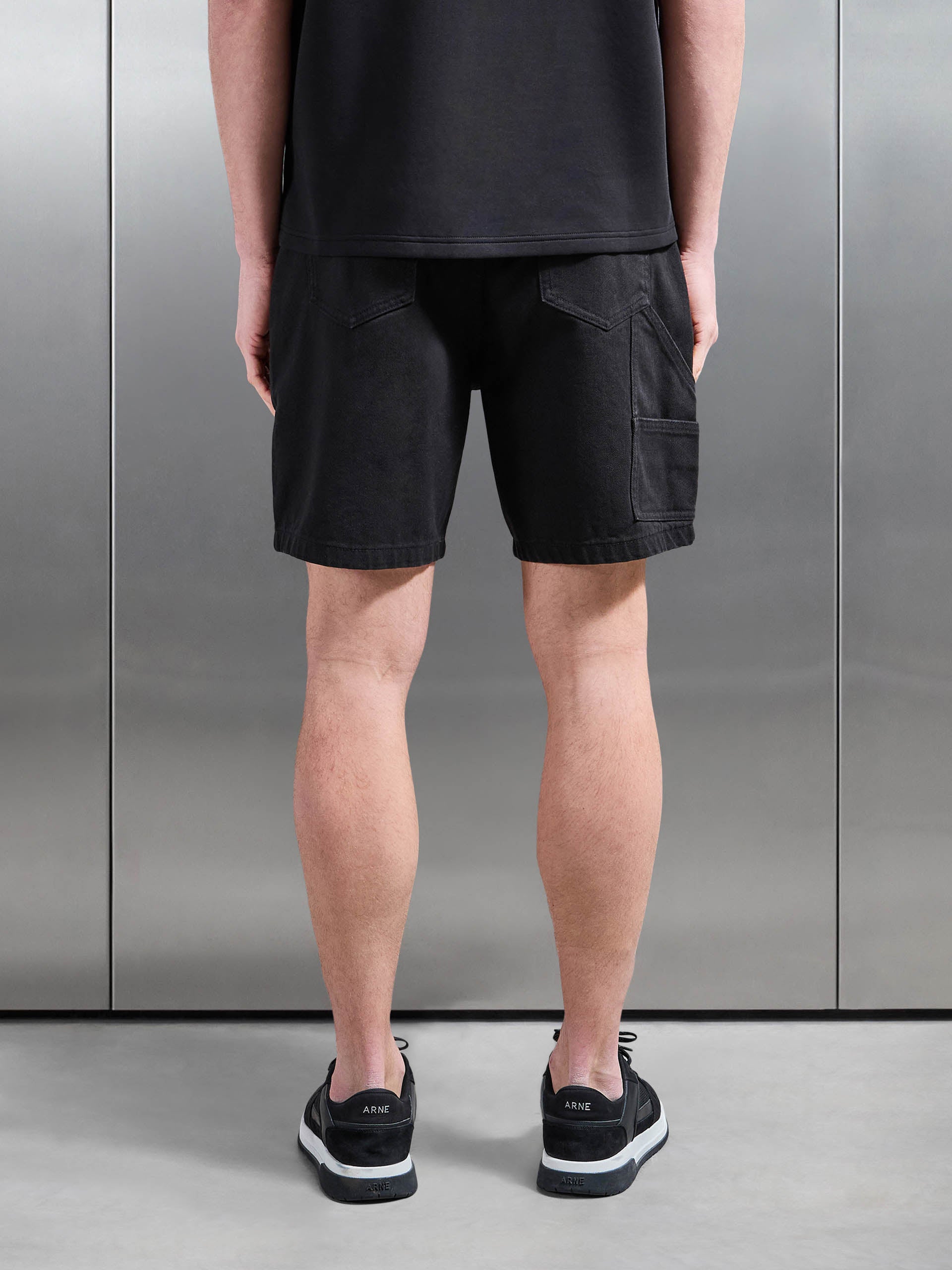 Carpenter Short in Black