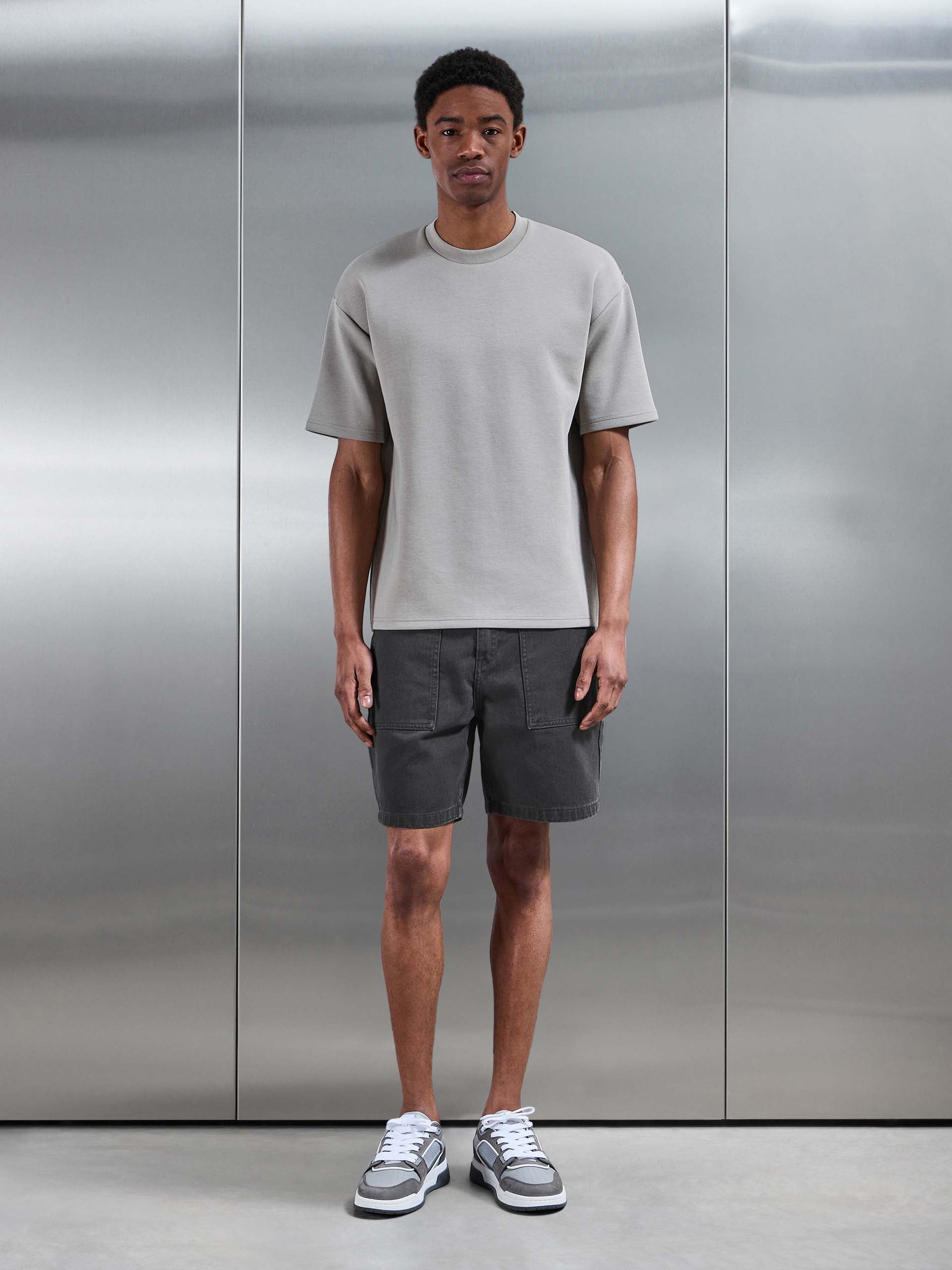 Carpenter Short in Grey