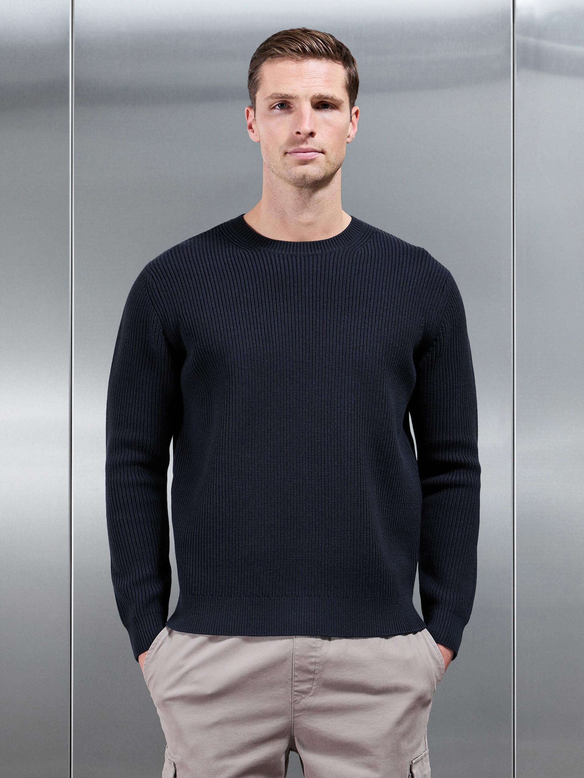 Chunky Ribbed Sweatshirt in Navy