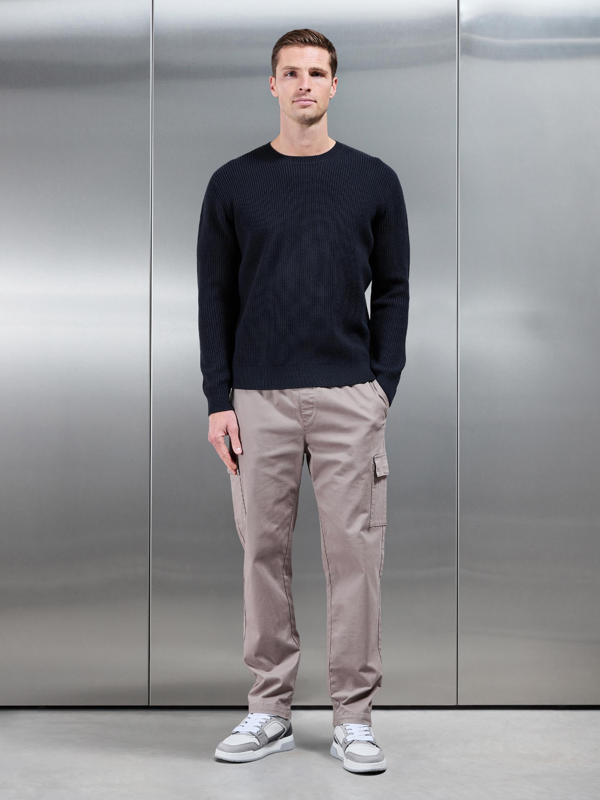 Chunky Ribbed Sweatshirt in Navy