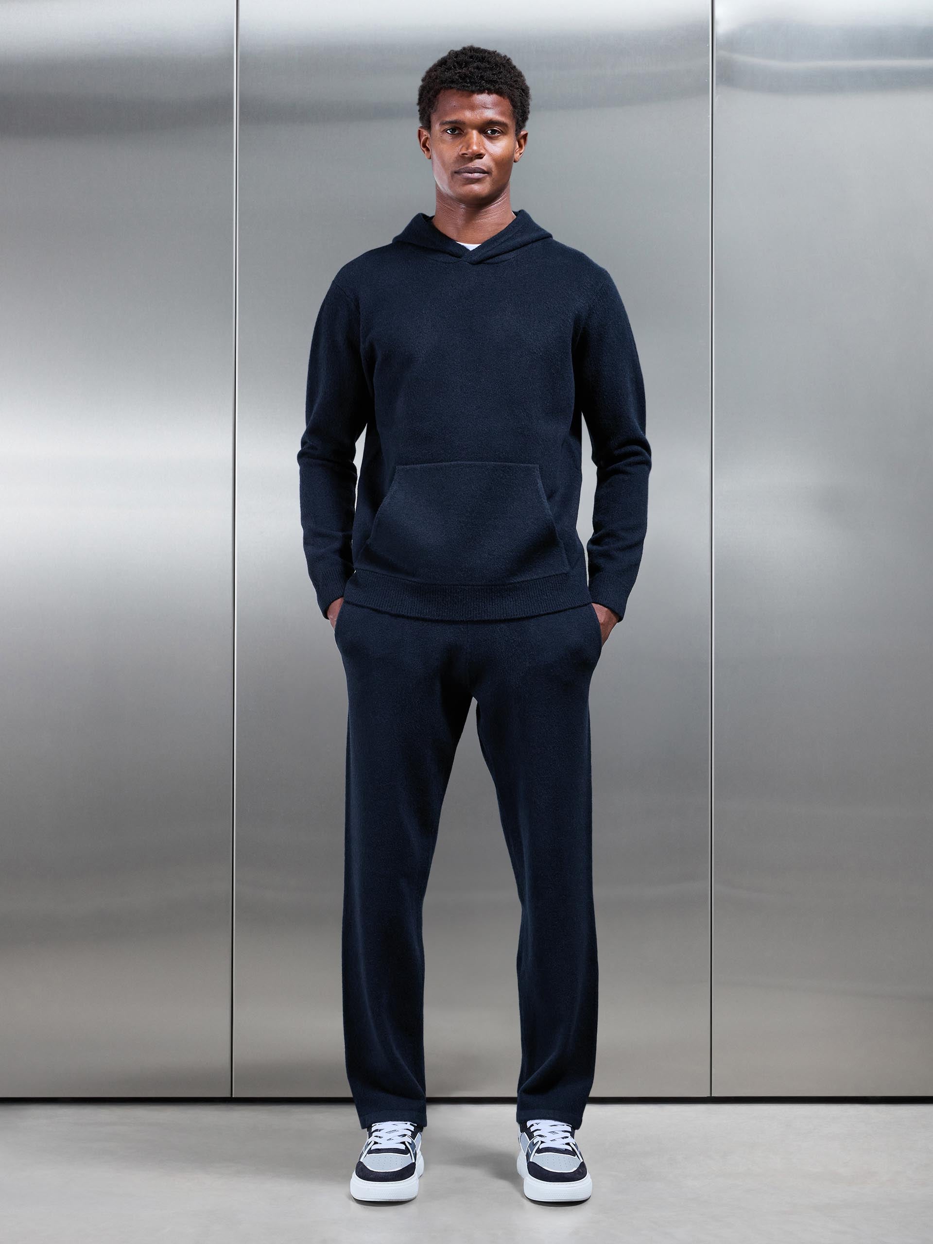 Chunky Wool Straight Leg Jogger in Navy