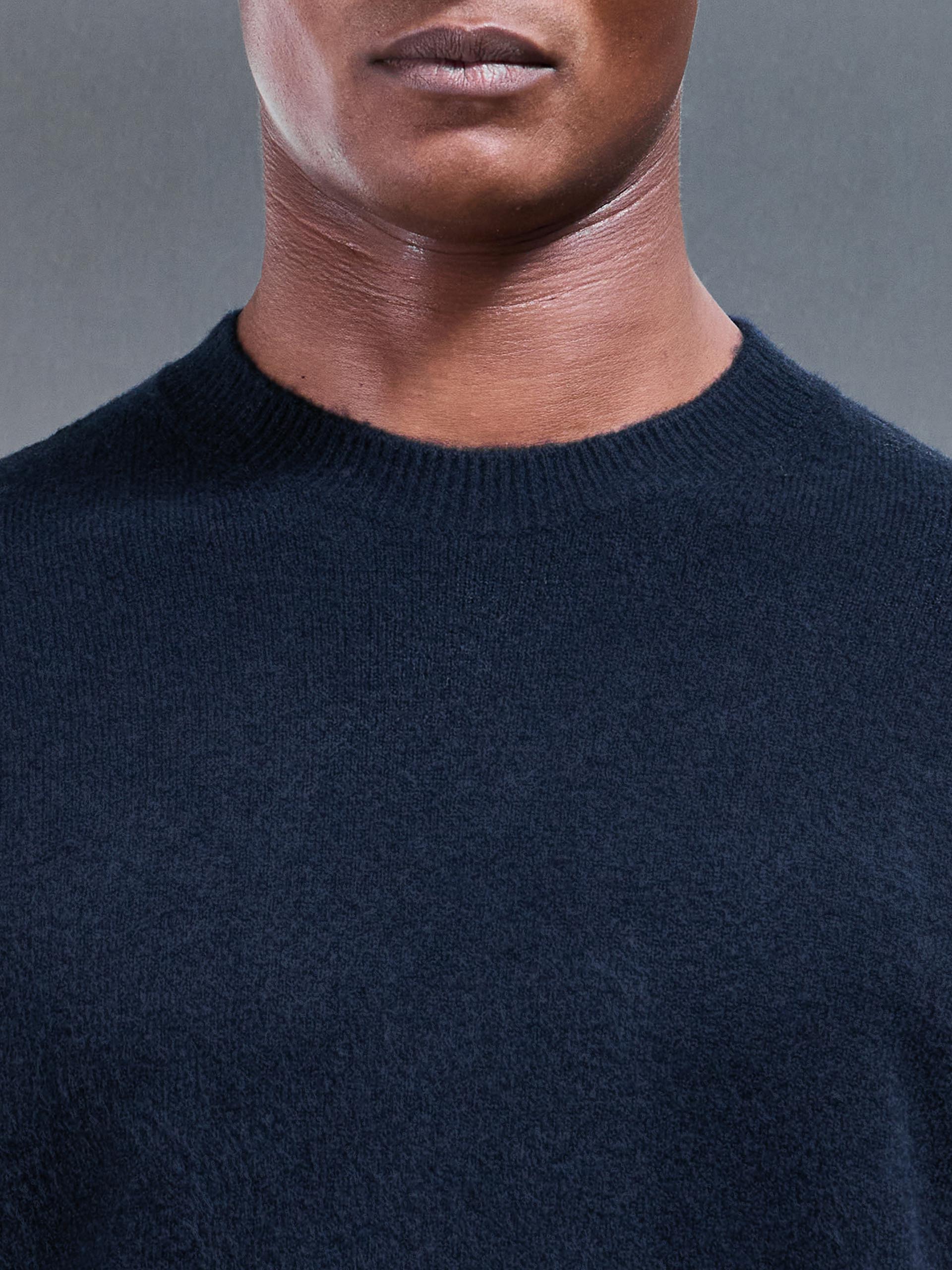 Chunky Wool Sweatshirt in Navy