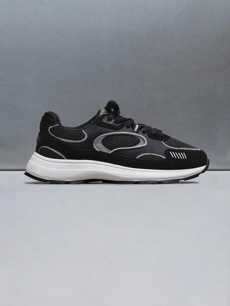 Circuit Trainer in Black