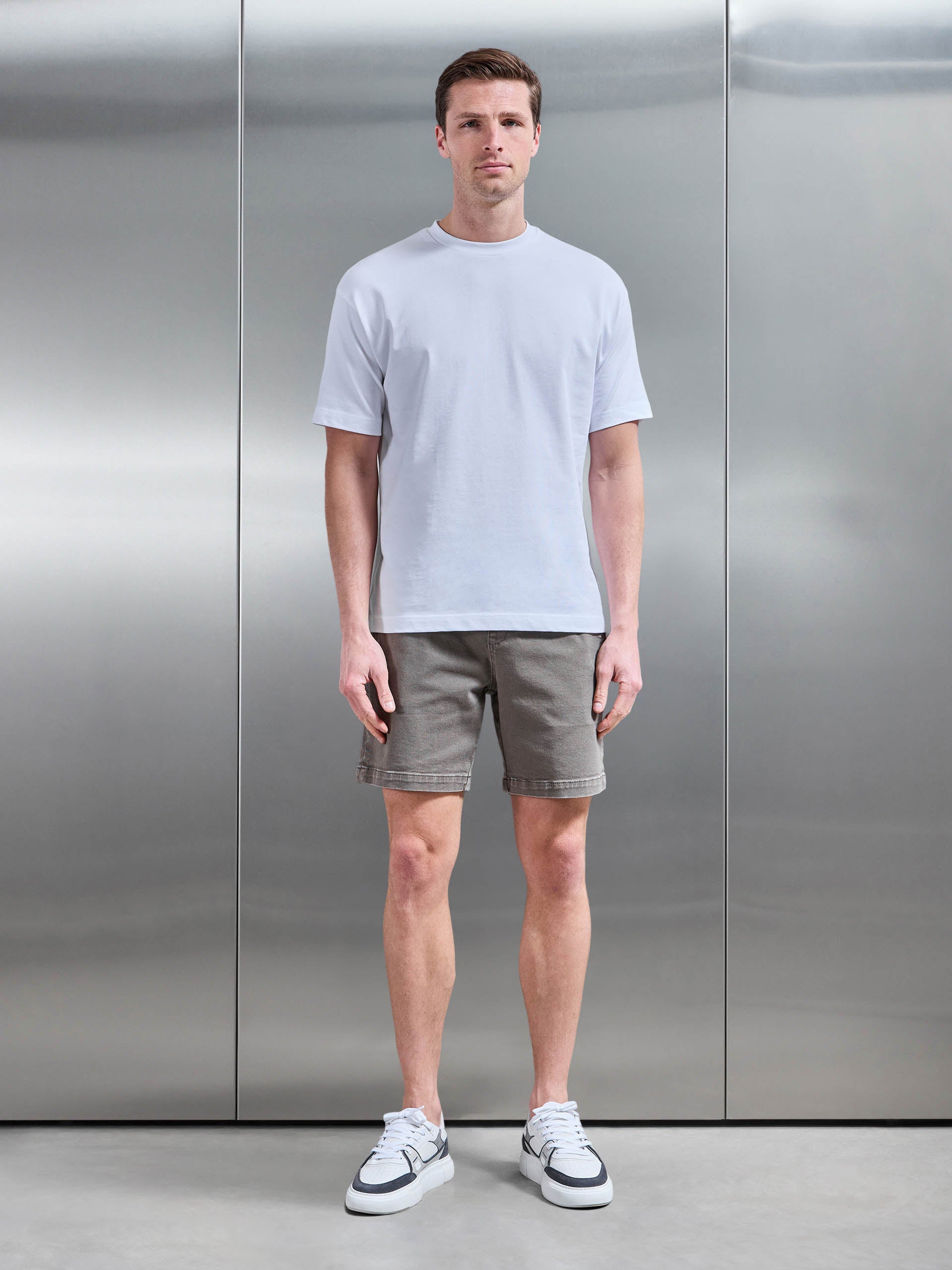 Cotton Twill Stretch Short in Dark Olive