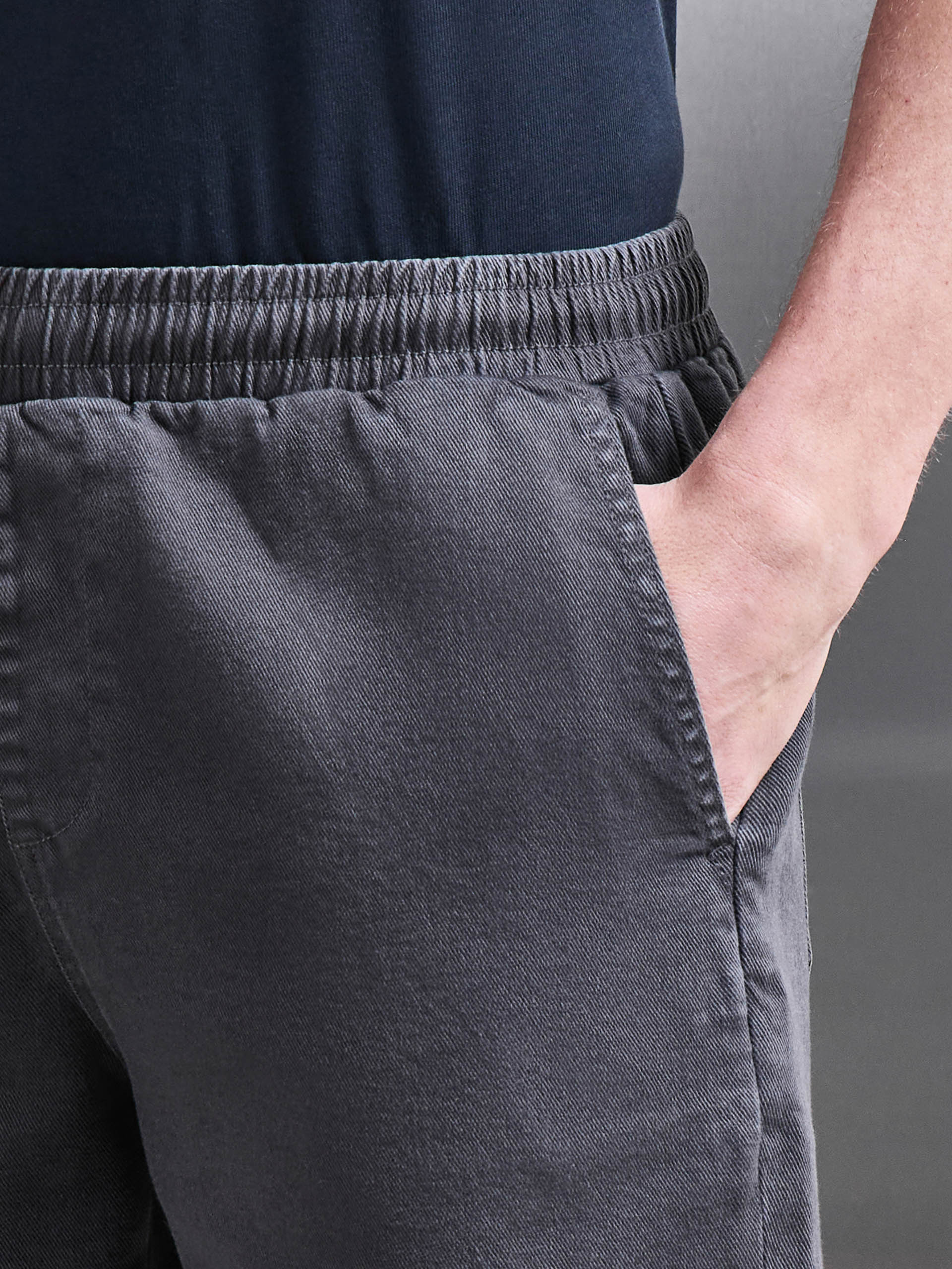 Cotton Twill Stretch Short in Grey
