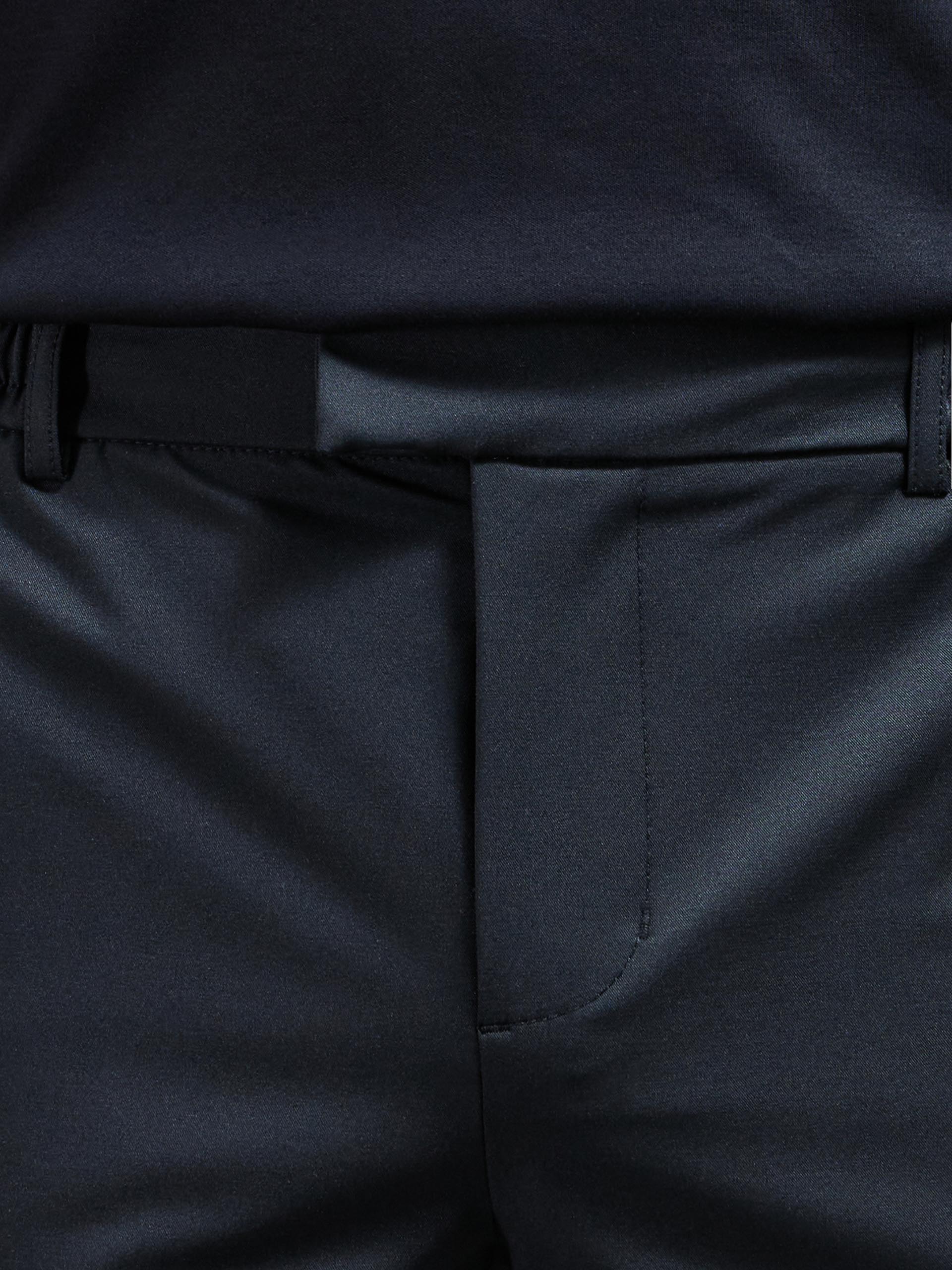 Crease Resistant Stretch Chino Short in Black