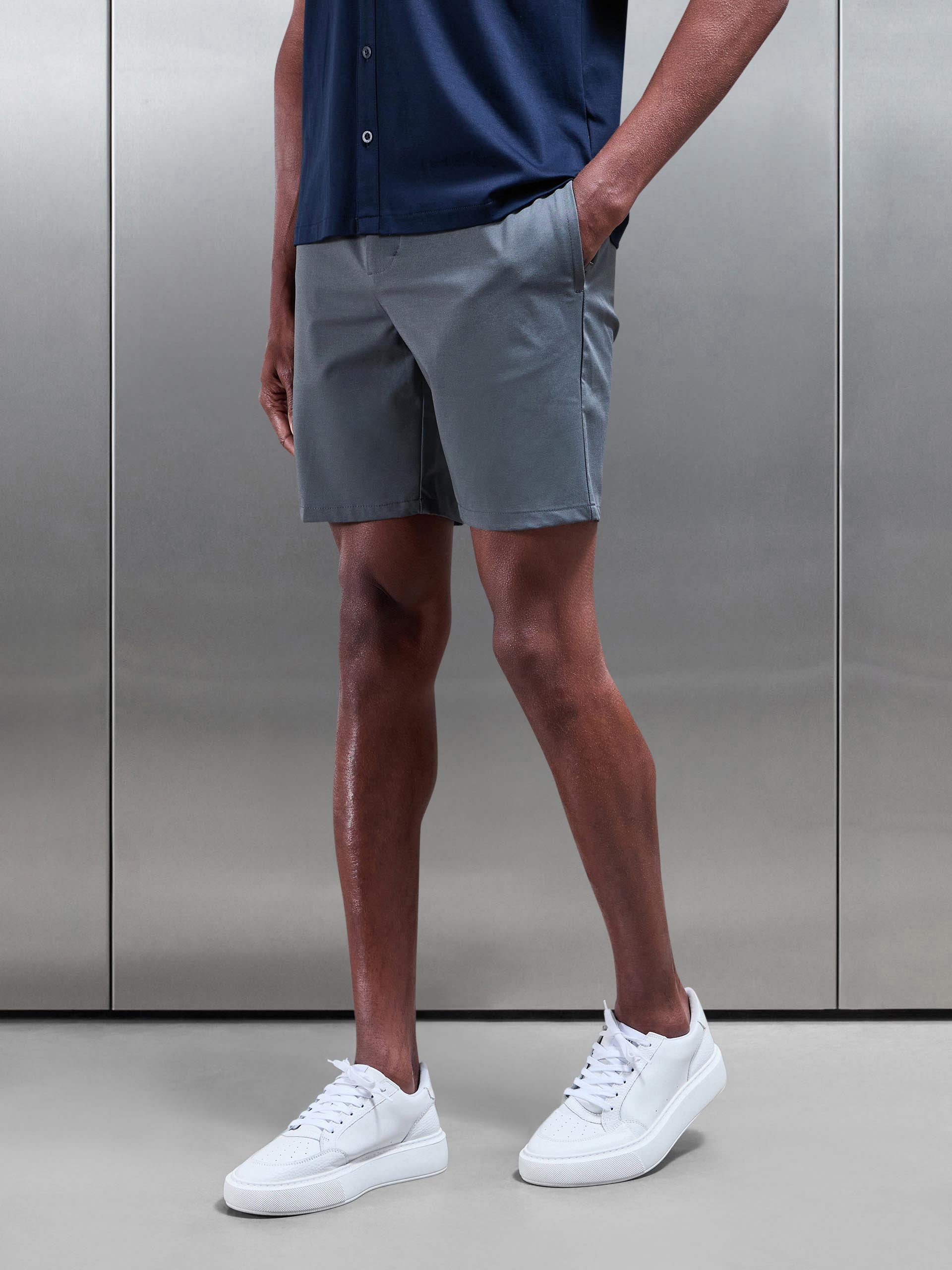 Crease Resistant Stretch Chino Short in Grey