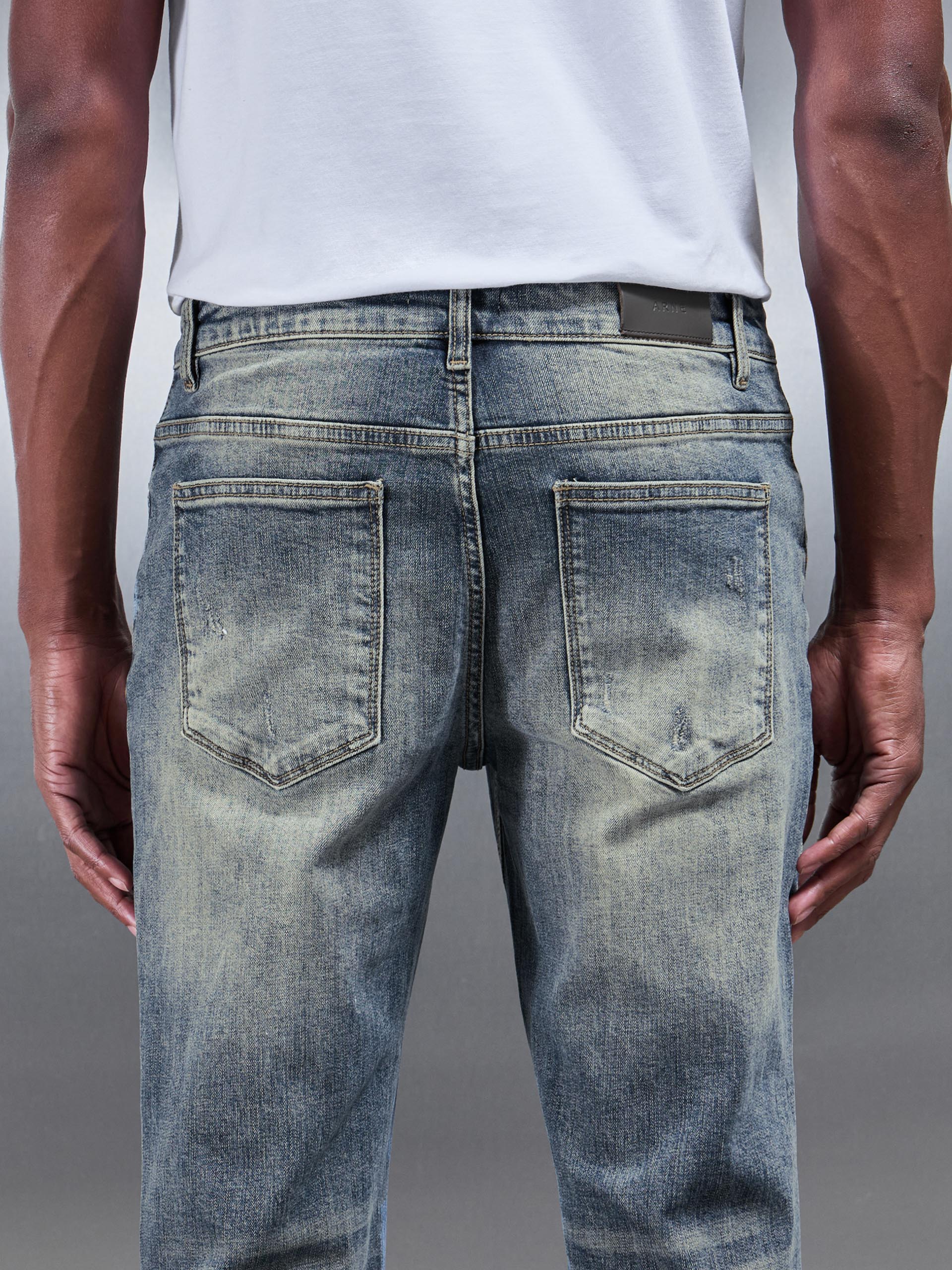 Distressed Straight Leg Denim Jeans in Sand Wash