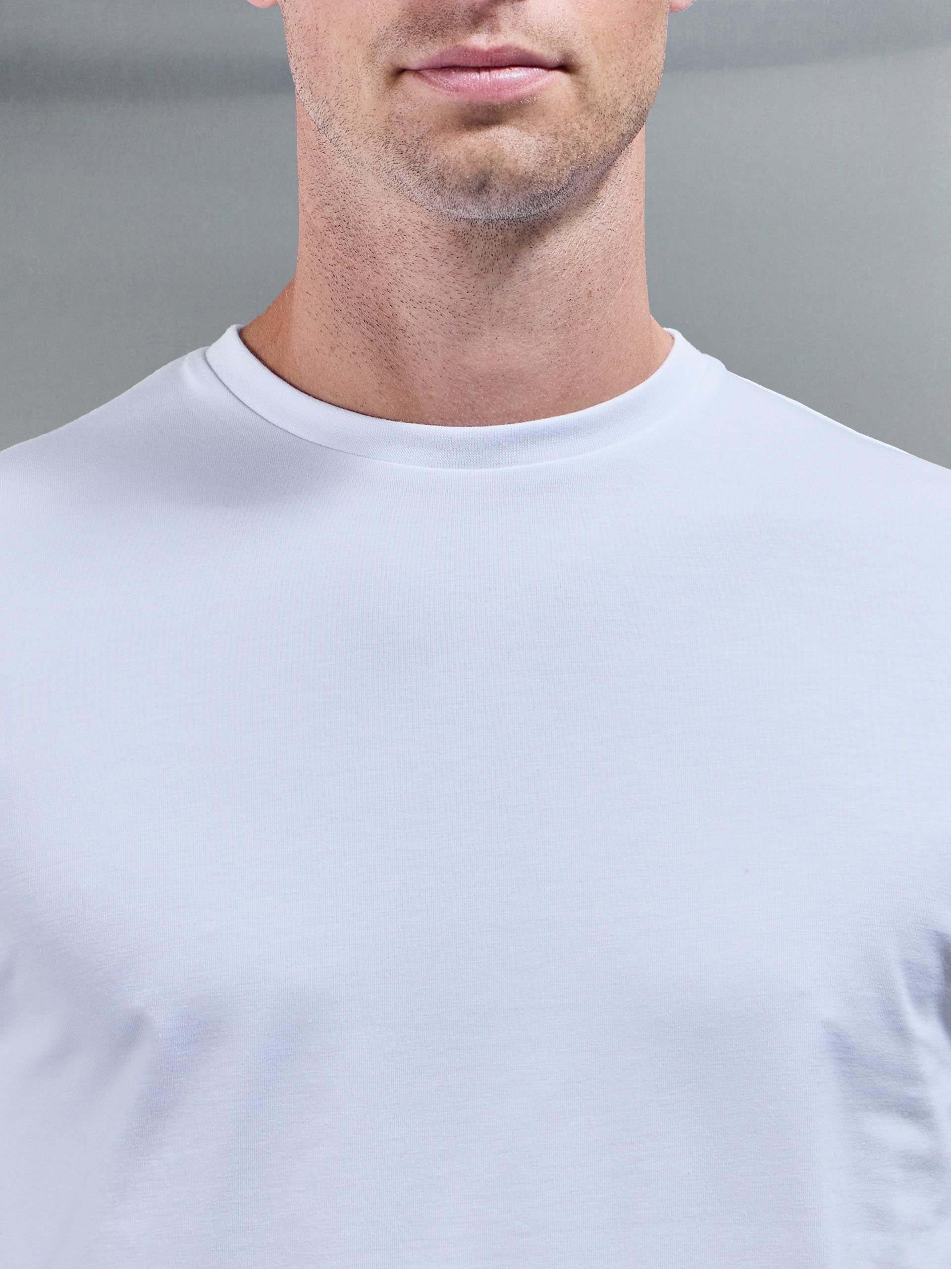 Essential Long Sleeve Slim Fit Stretch T-Shirt in White