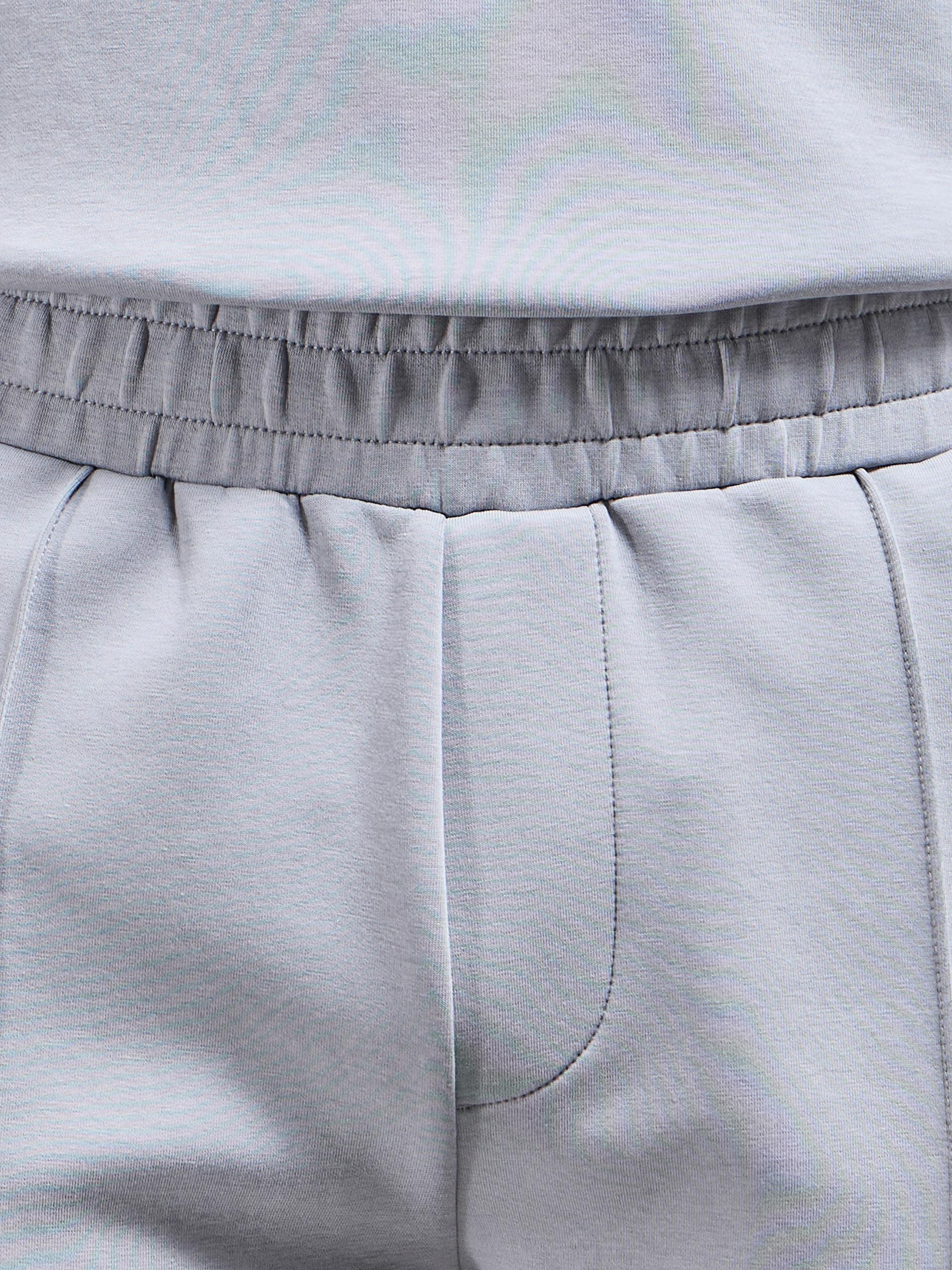 Everyday Luxe Short in Mid Grey