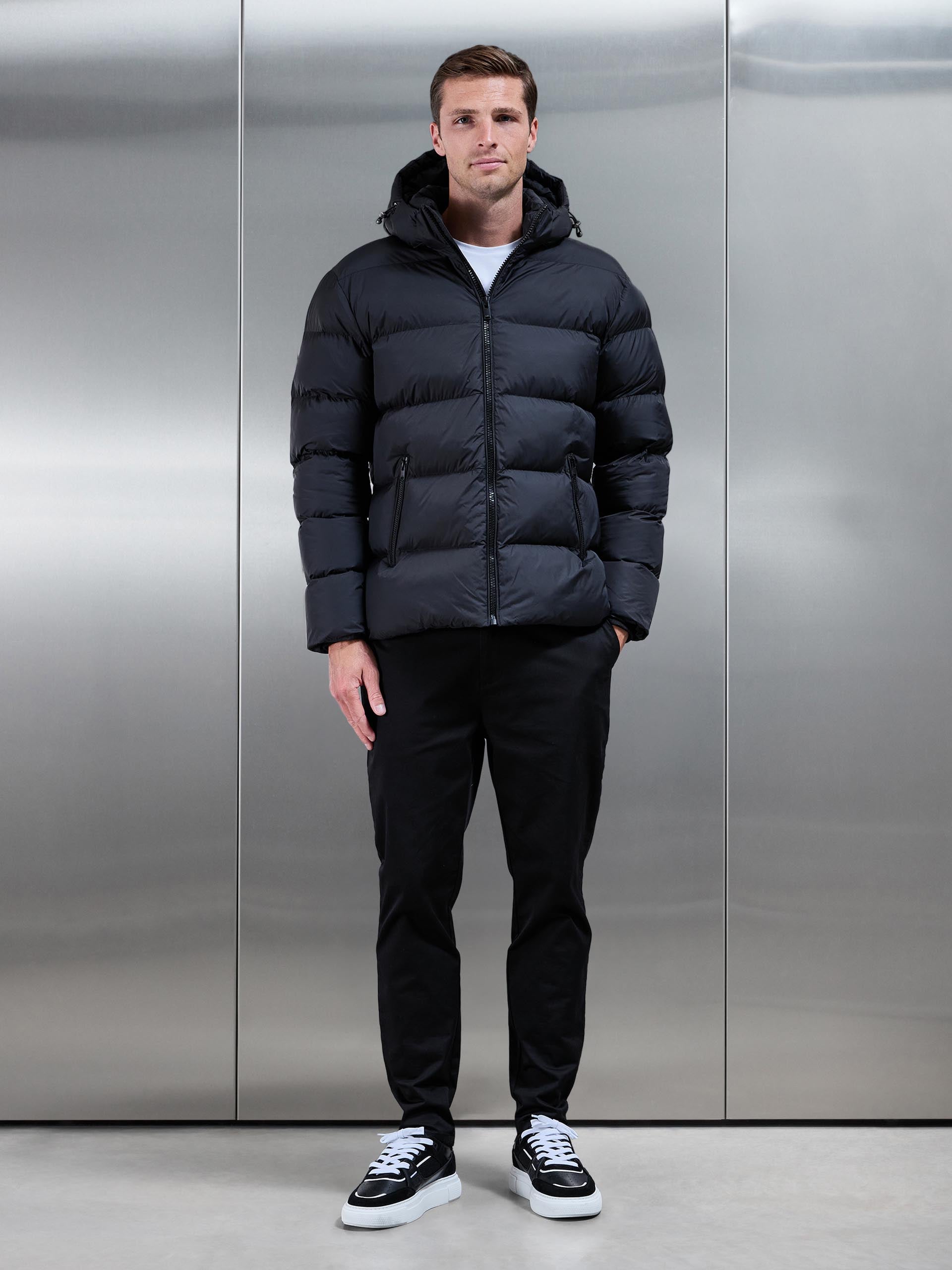 Essential Short Puffer Jacket in Black