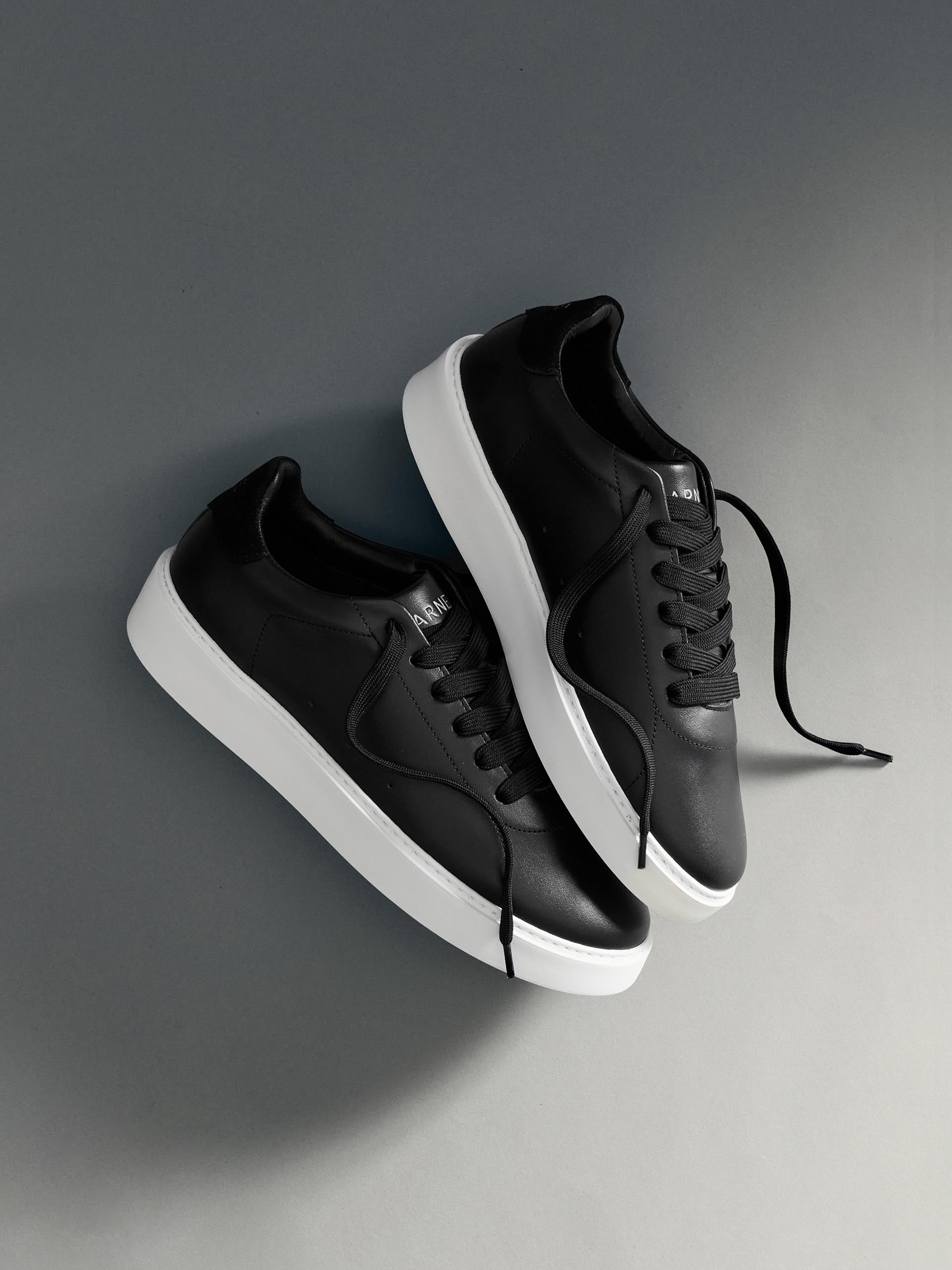 Everyday Leather Trainer in Black
