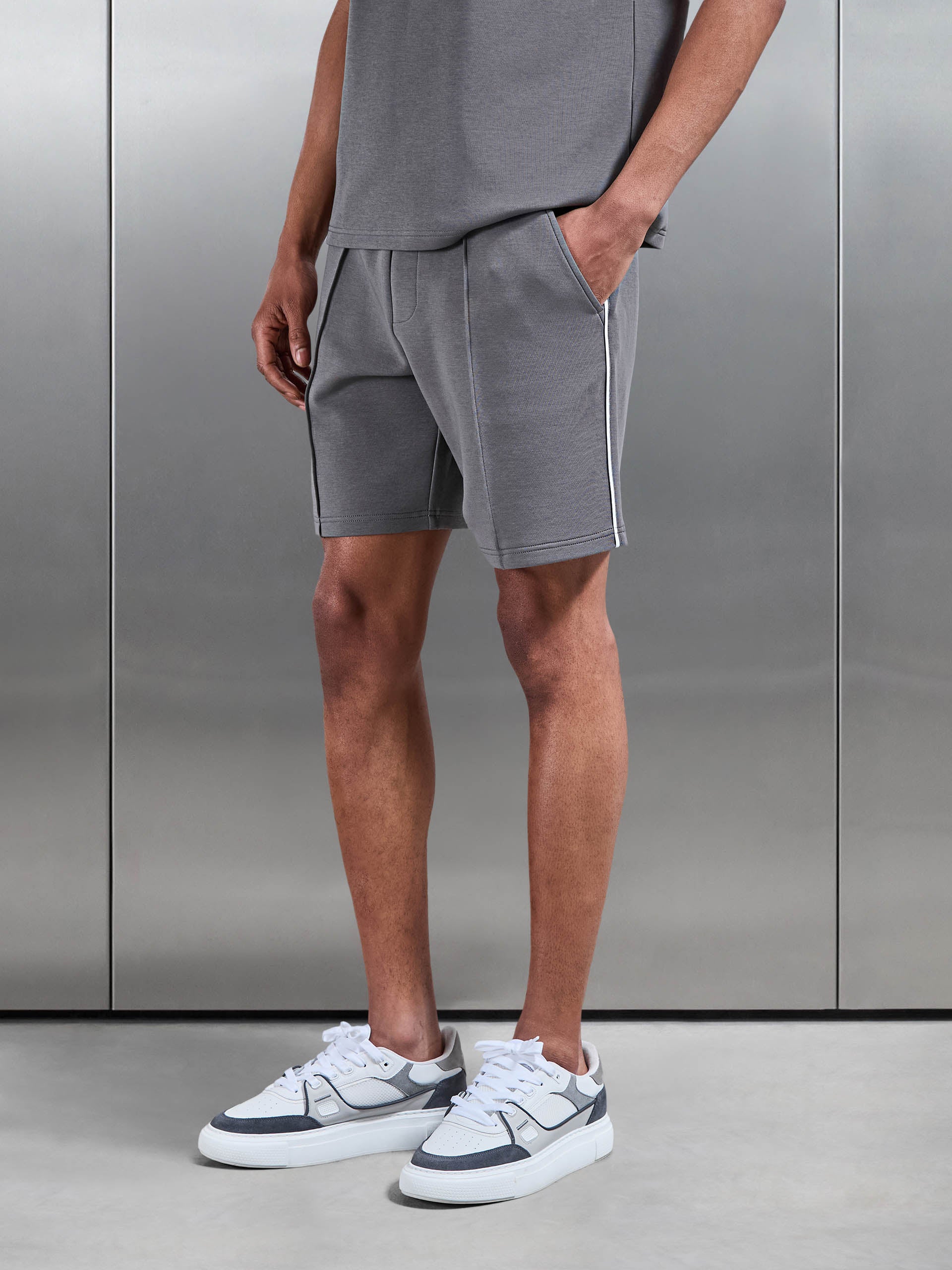 Everyday Luxe Piping Short in Grey
