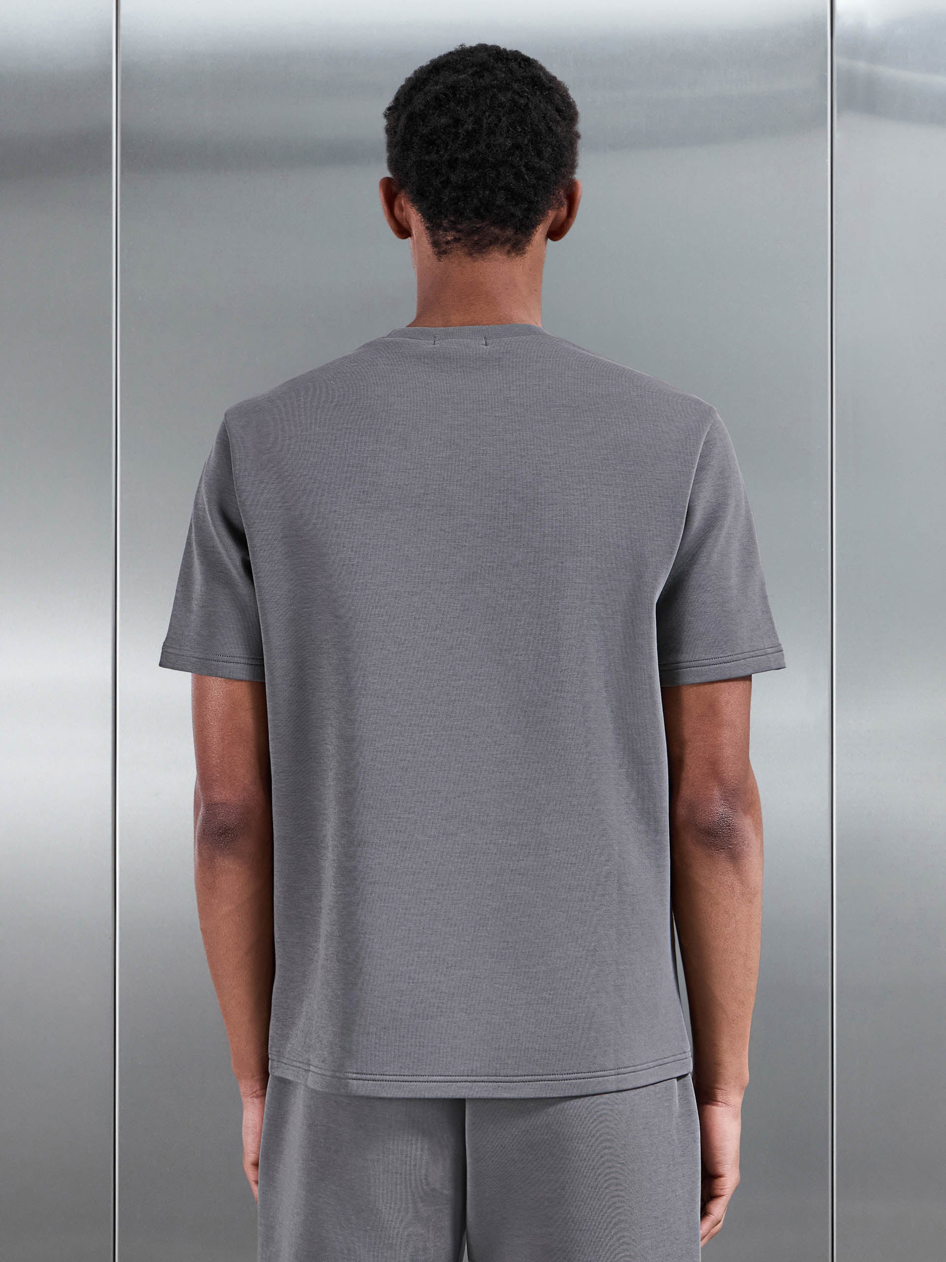Everyday Luxe Piping T-Shirt in Grey