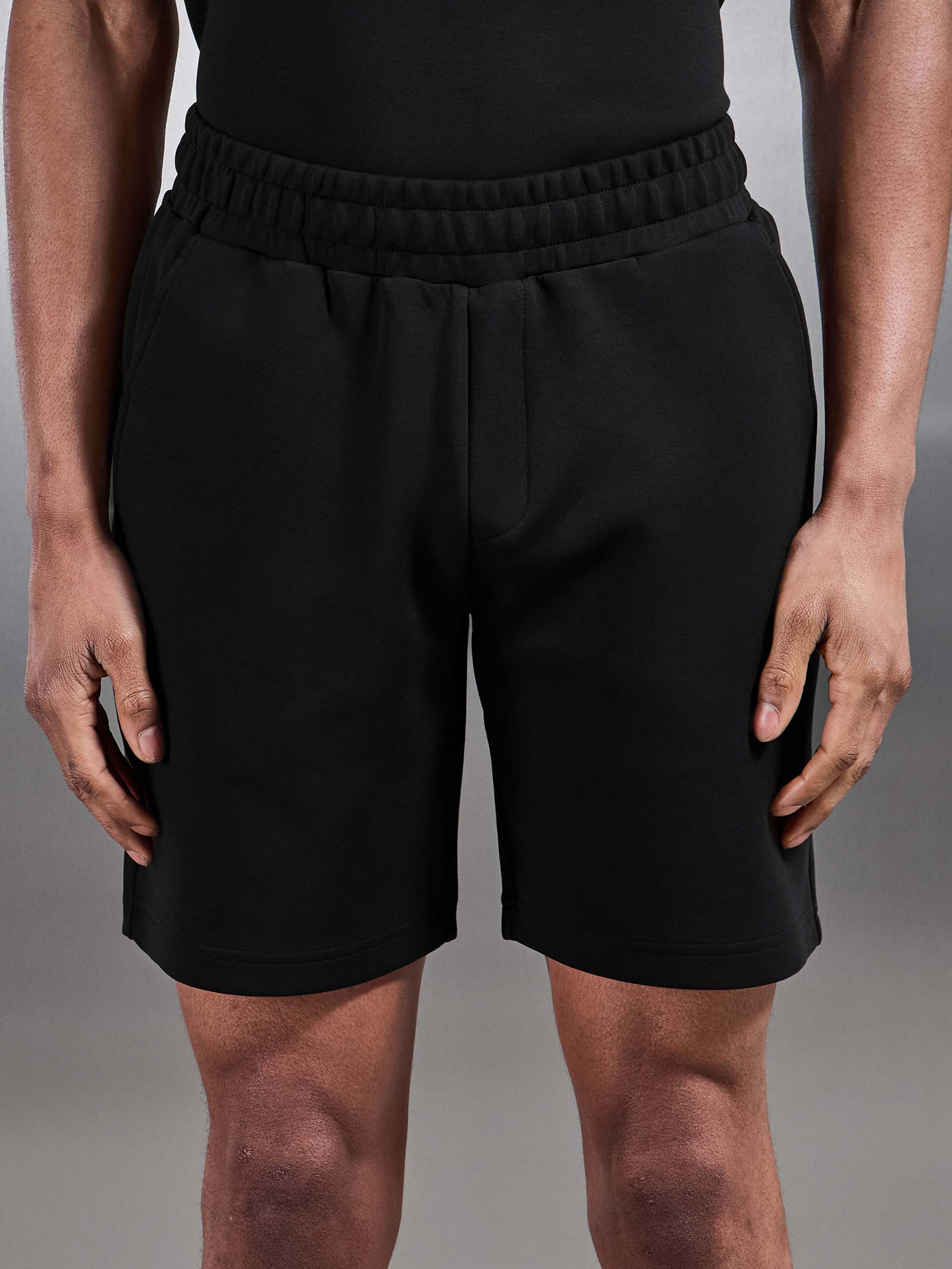 Everyday Luxe Relaxed Short in Black