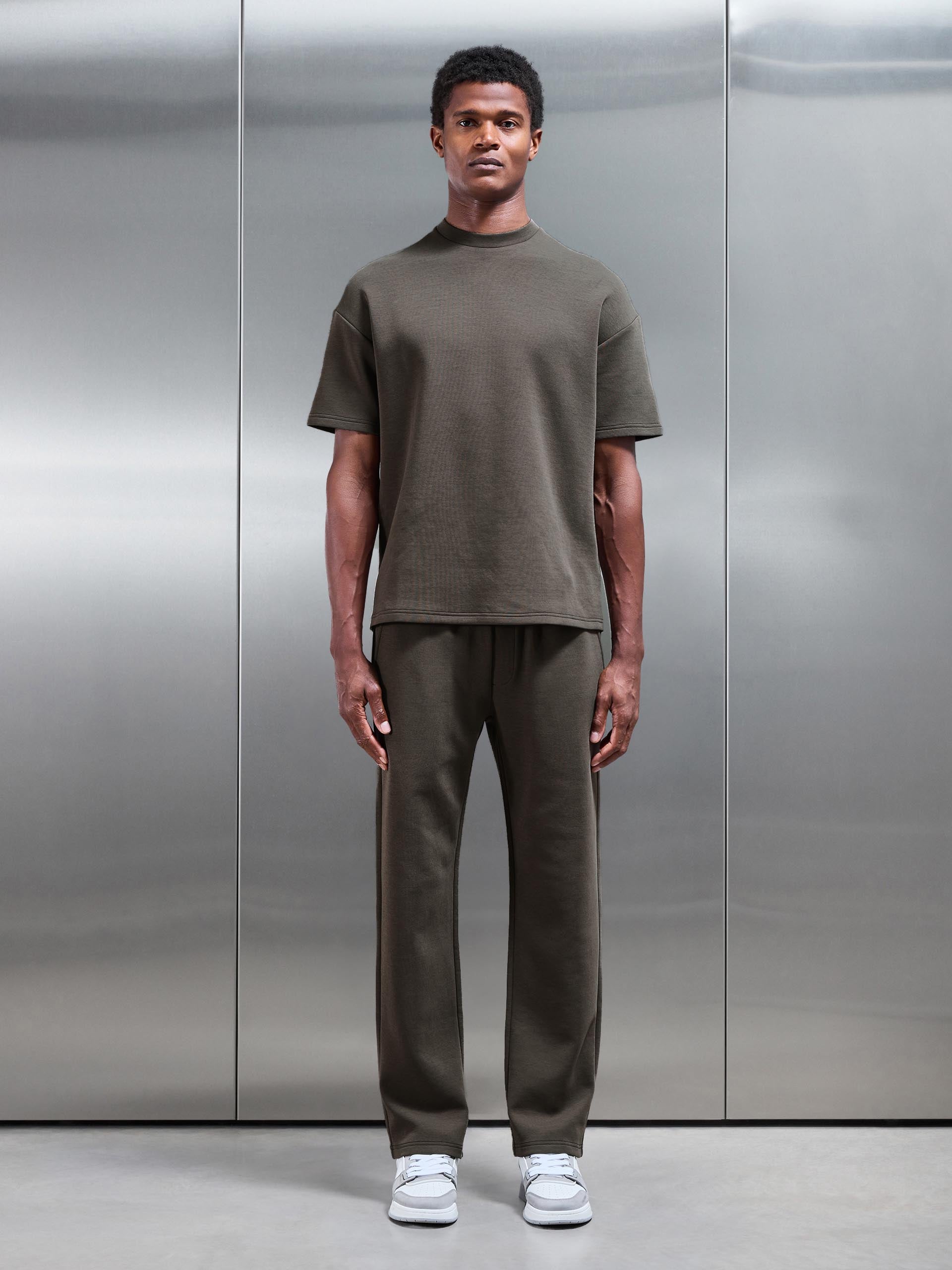 Everyday Luxe Straight Leg Jogger in Brown