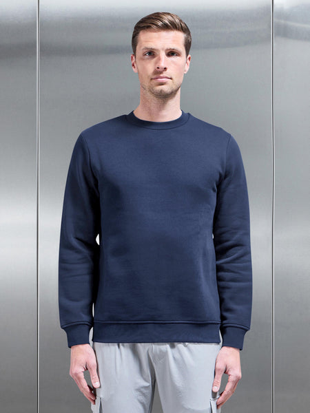Essential Sweatshirt in Navy