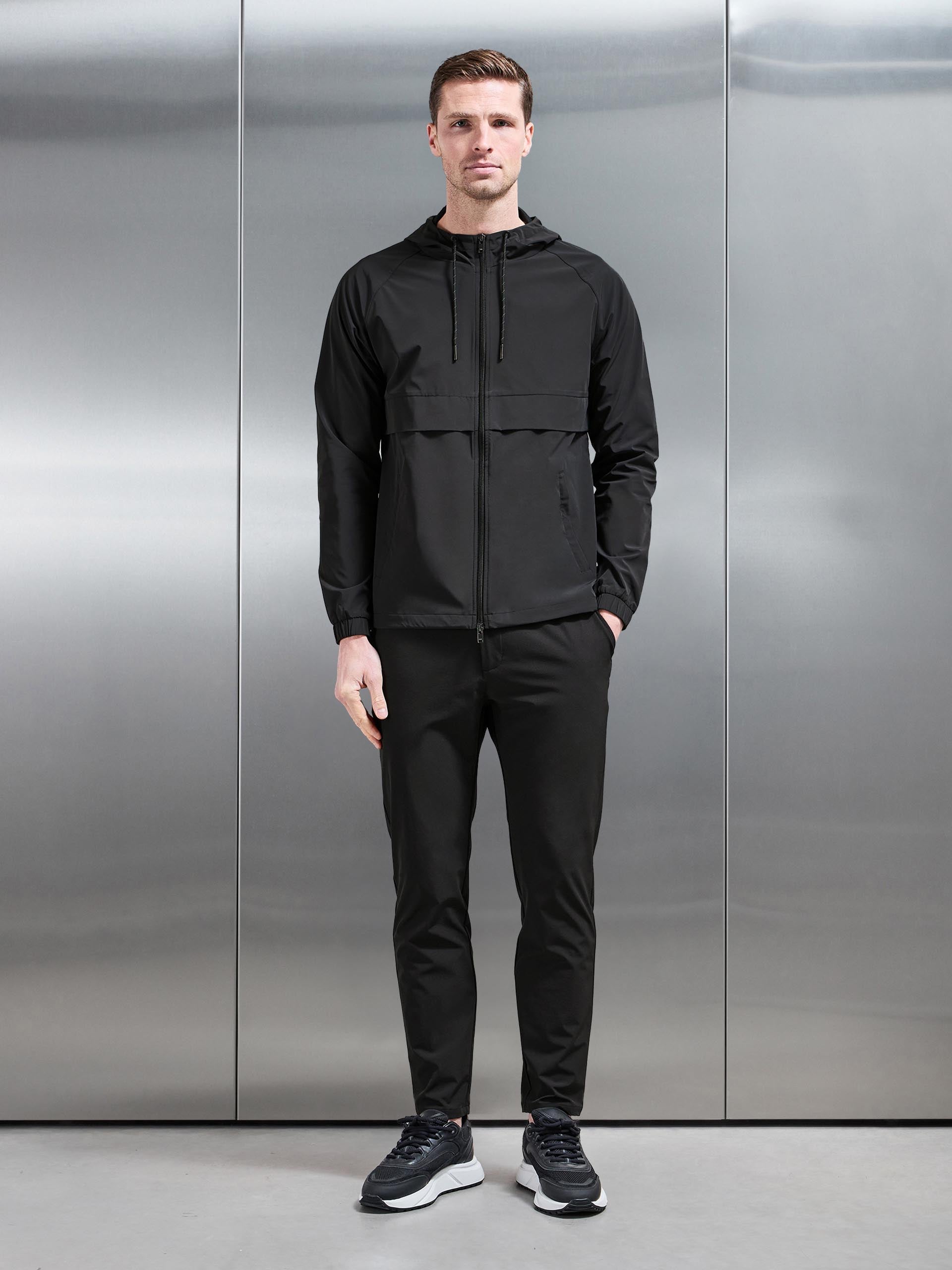 Flex Shell Windbreaker in Black