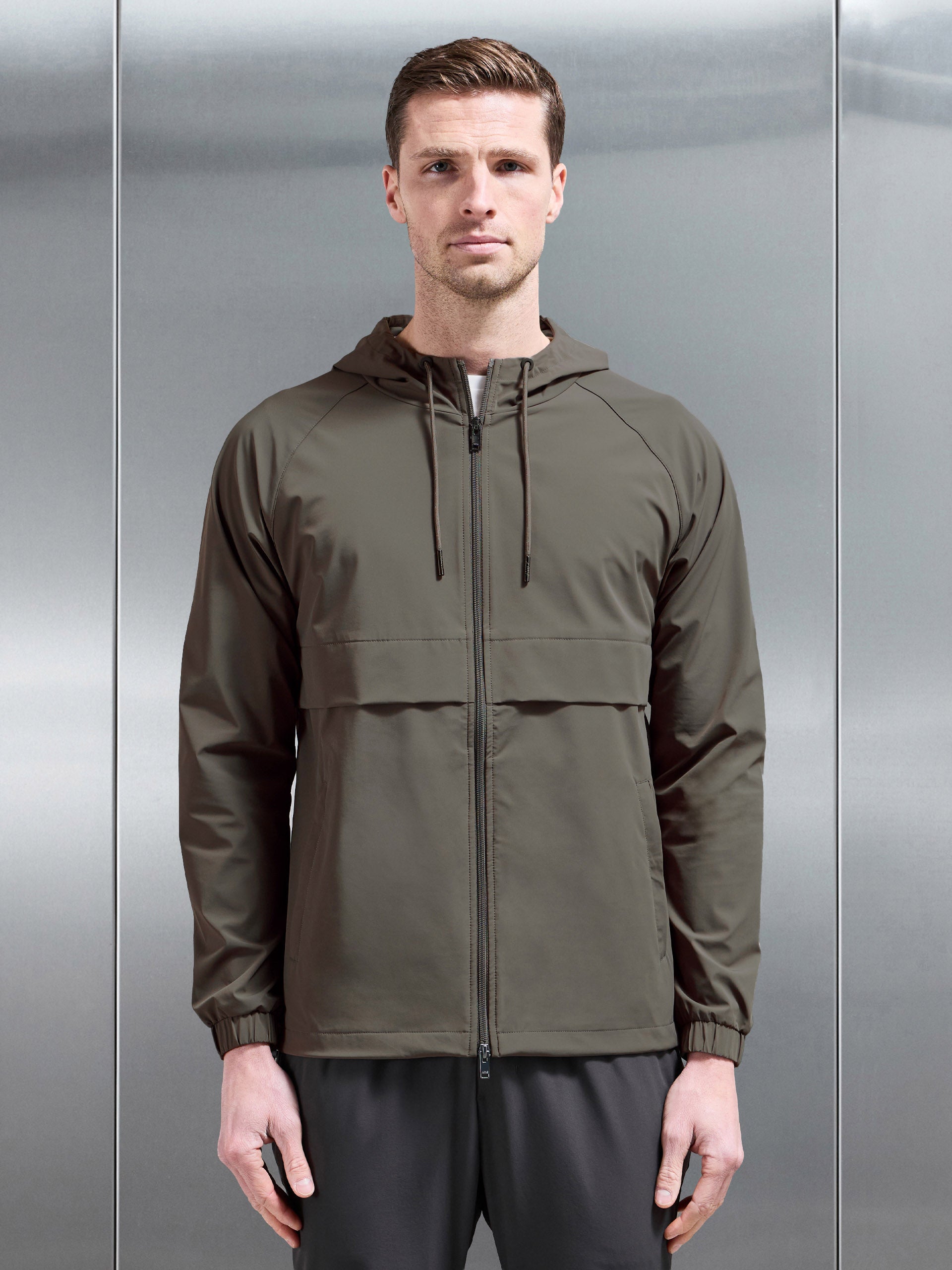 Flex Shell Windbreaker in Olive