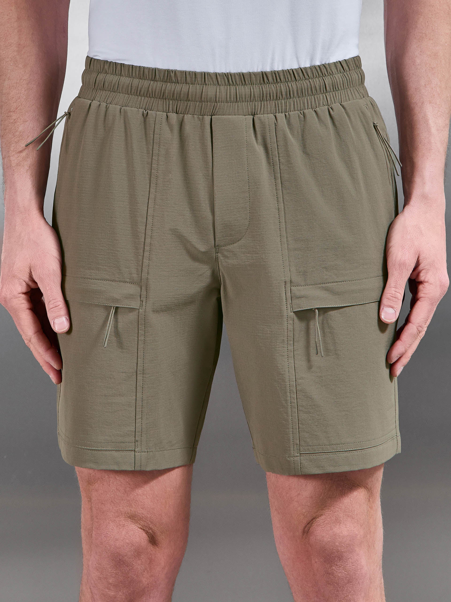 Front Pocket Technical Cargo Short in Olive