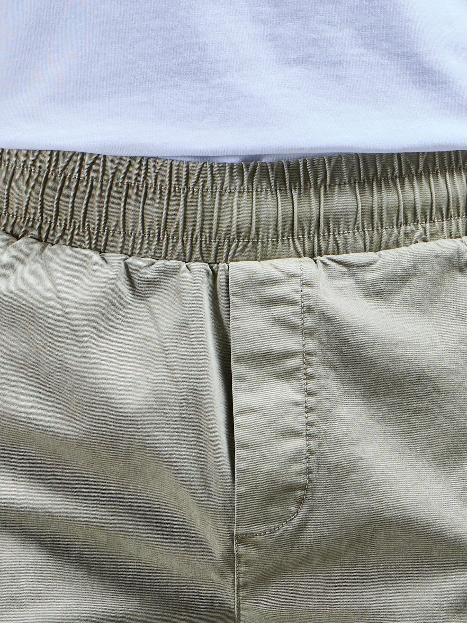 Garment Dye Cargo Short In Olive