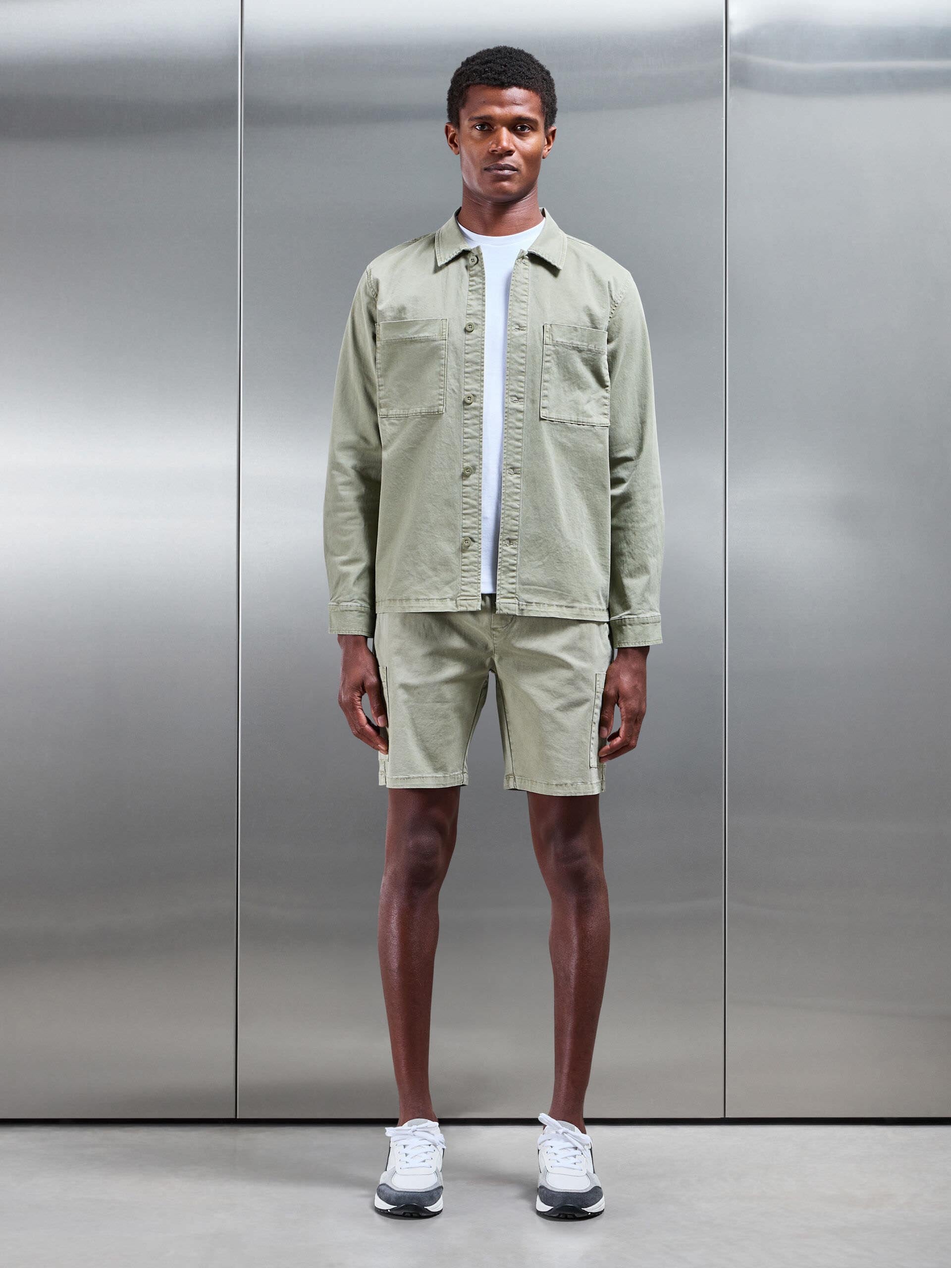 Garment Dye Cargo Short In Olive
