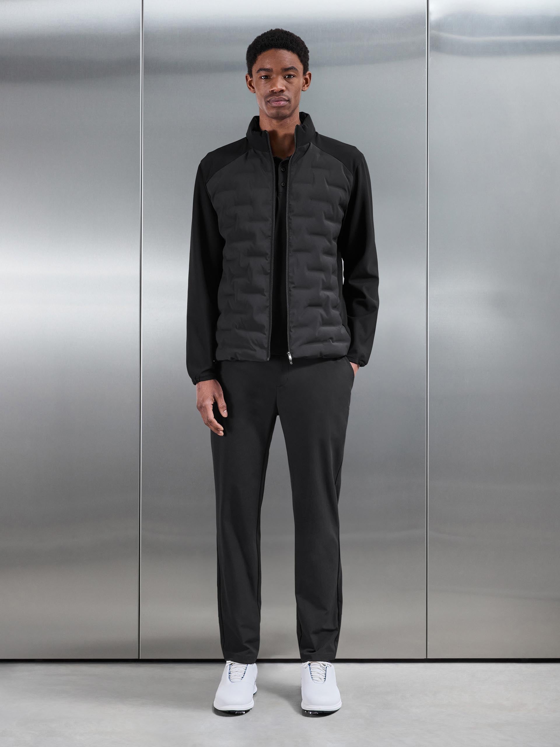 Golf Hybrid Jacket in Black