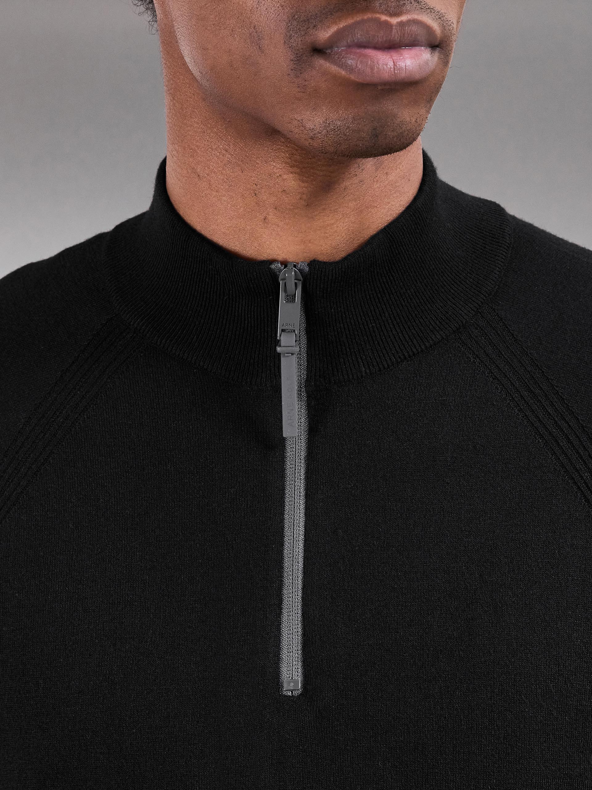 Golf Knitted Half Zip Jumper in Black