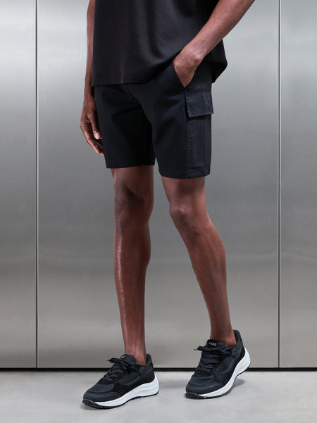 Hybrid Cargo Short in Black
