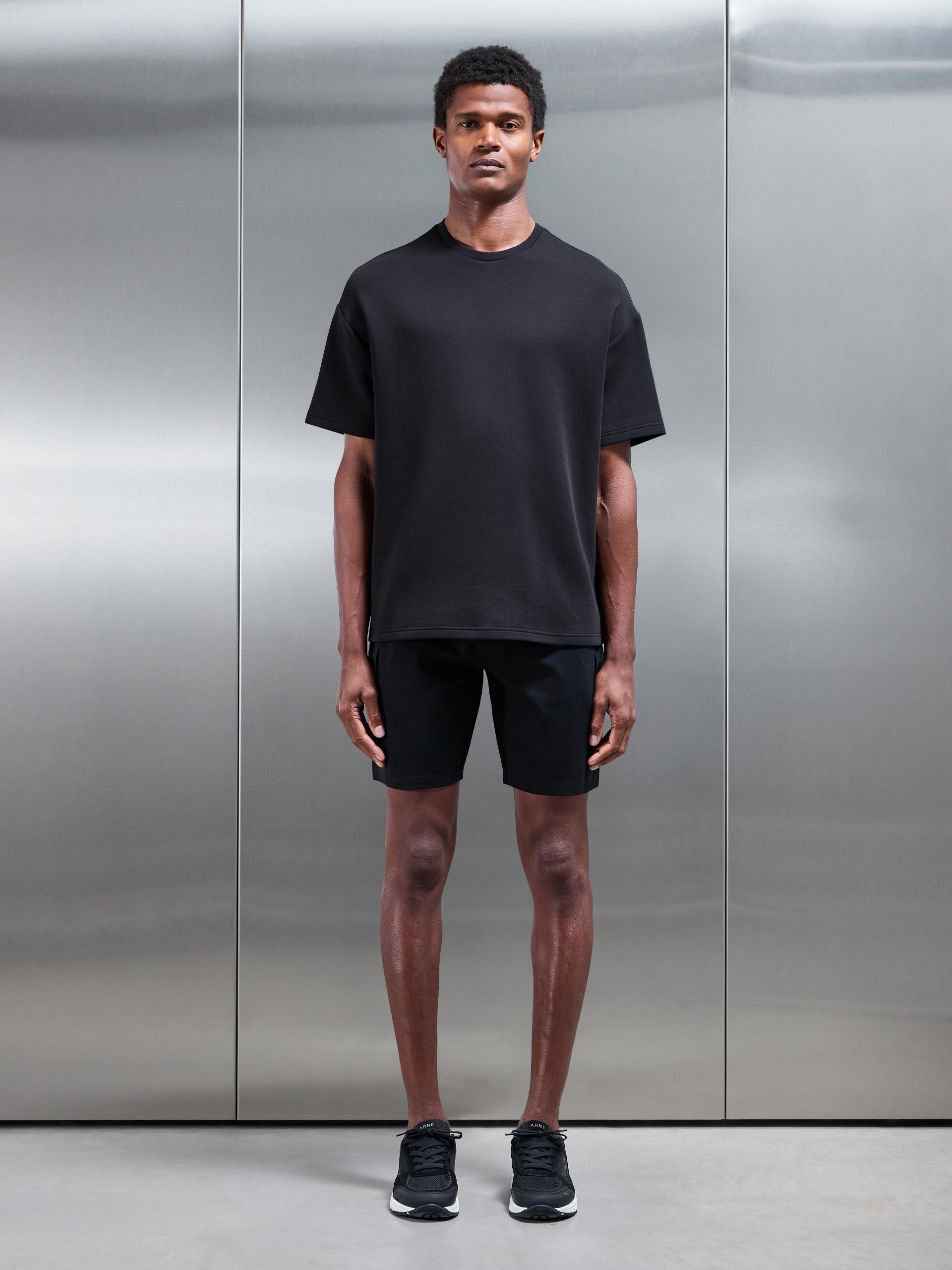 Hybrid Cargo Short in Black