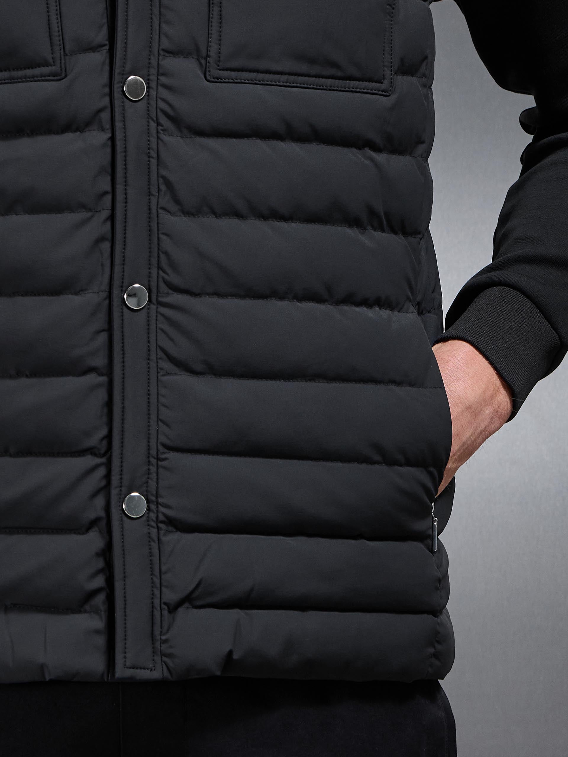 Hybrid Quilted Overshirt in Black